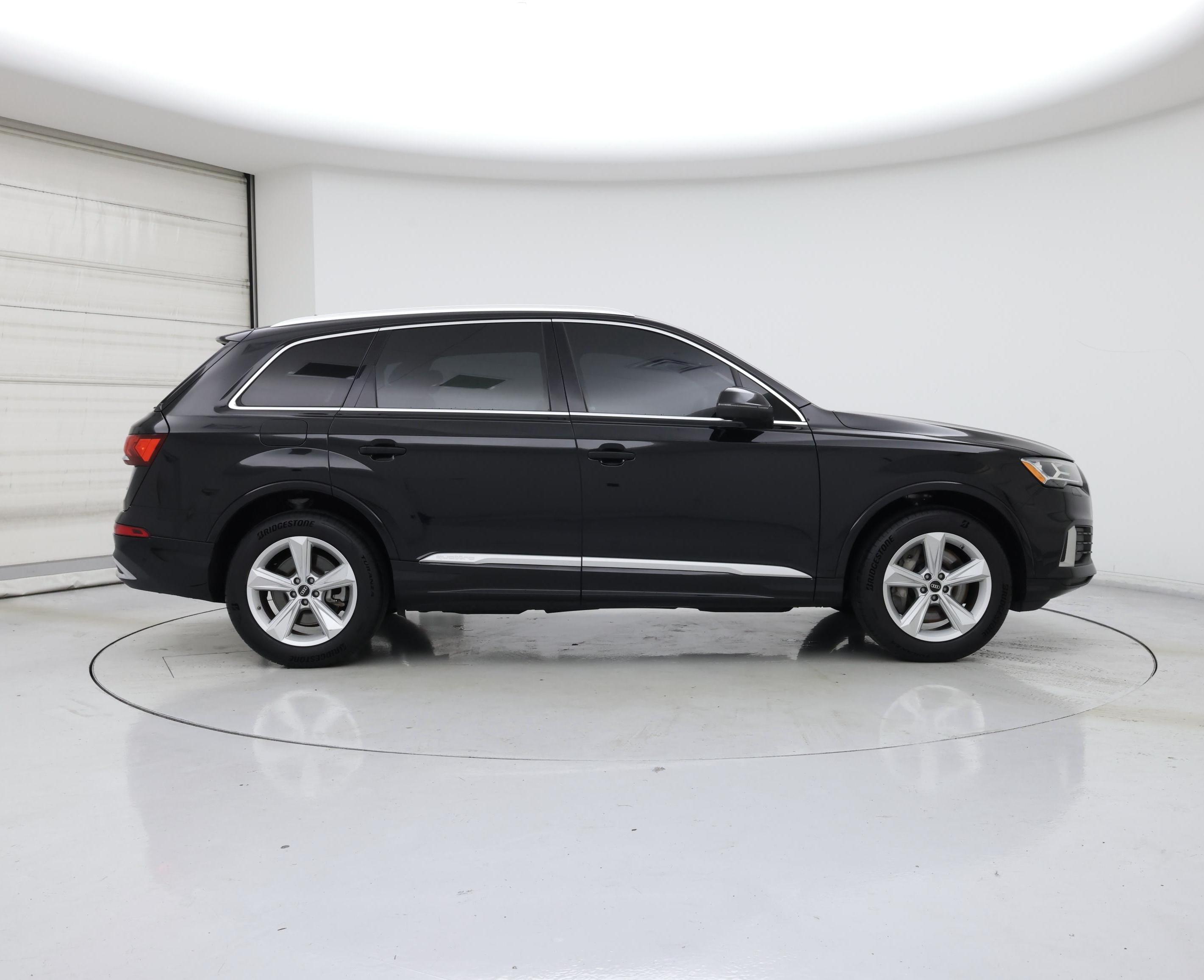 Thumbnail: 2023 Audi Q7 - 7