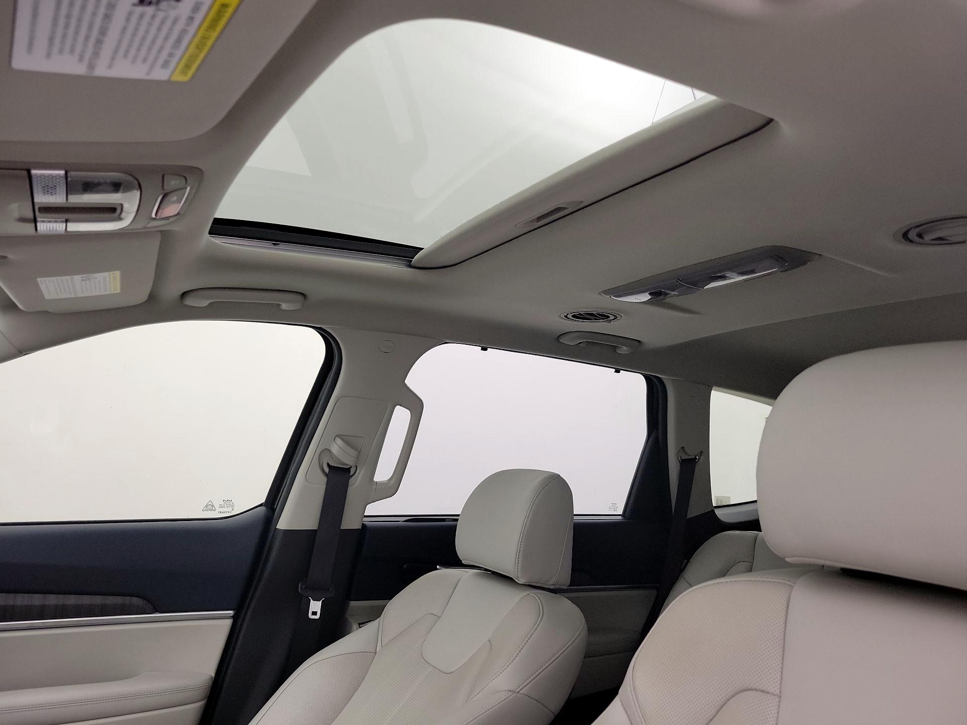 Thumbnail: 2023 Kia Telluride - 19