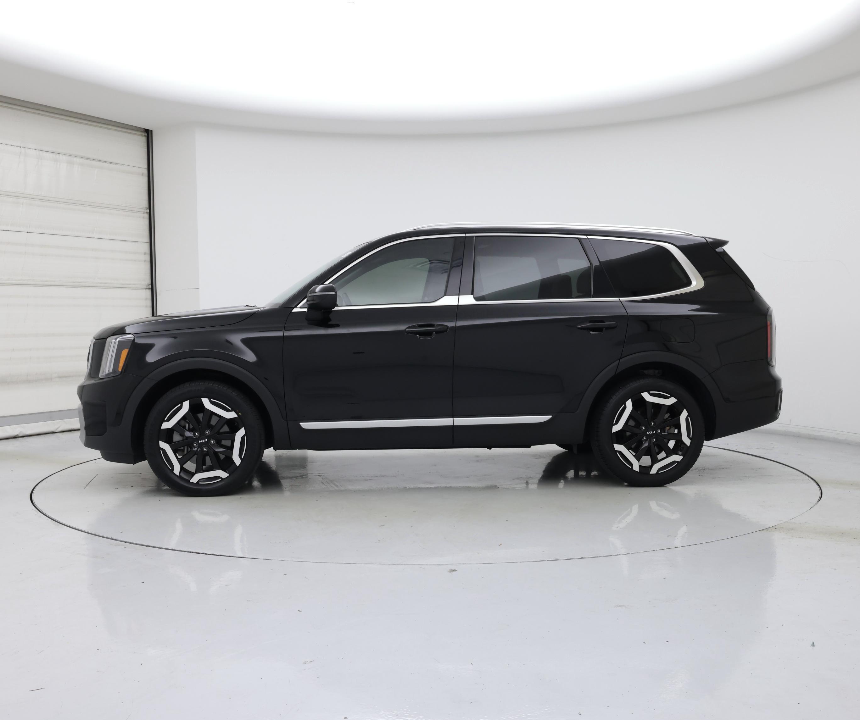 Thumbnail: 2023 Kia Telluride - 3