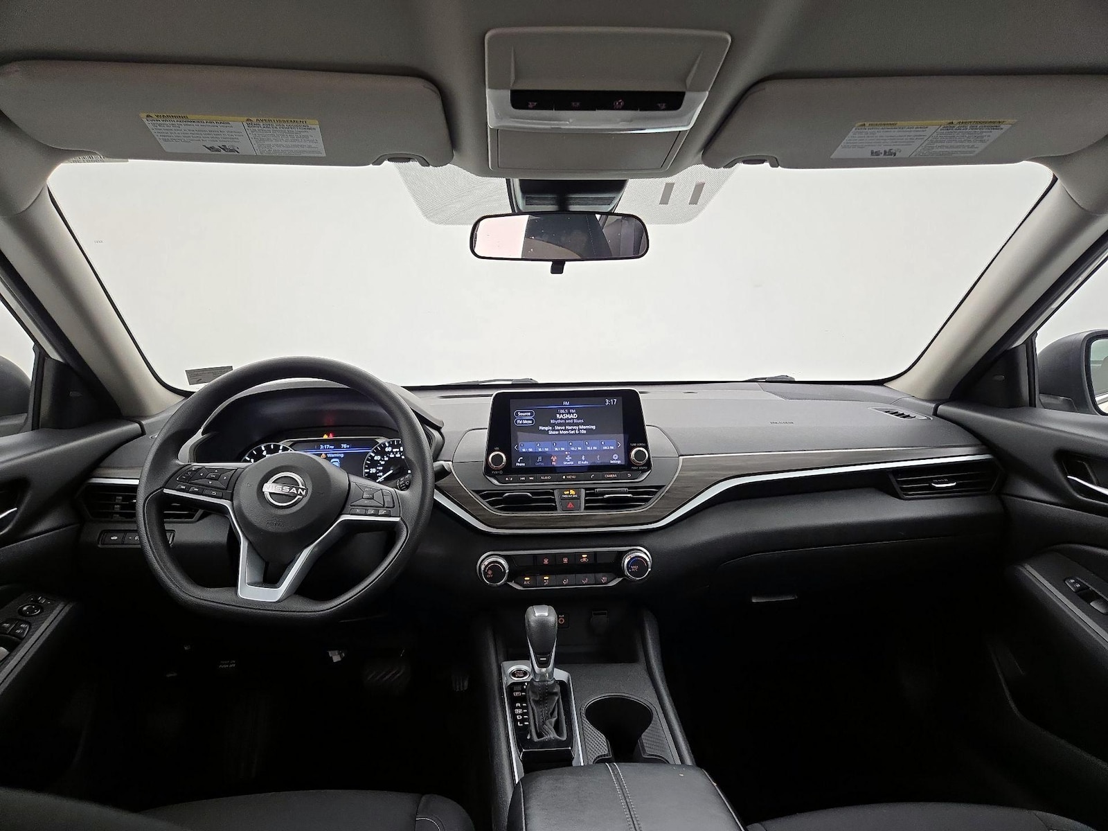 2025 Nissan Altima SV - Photo 10