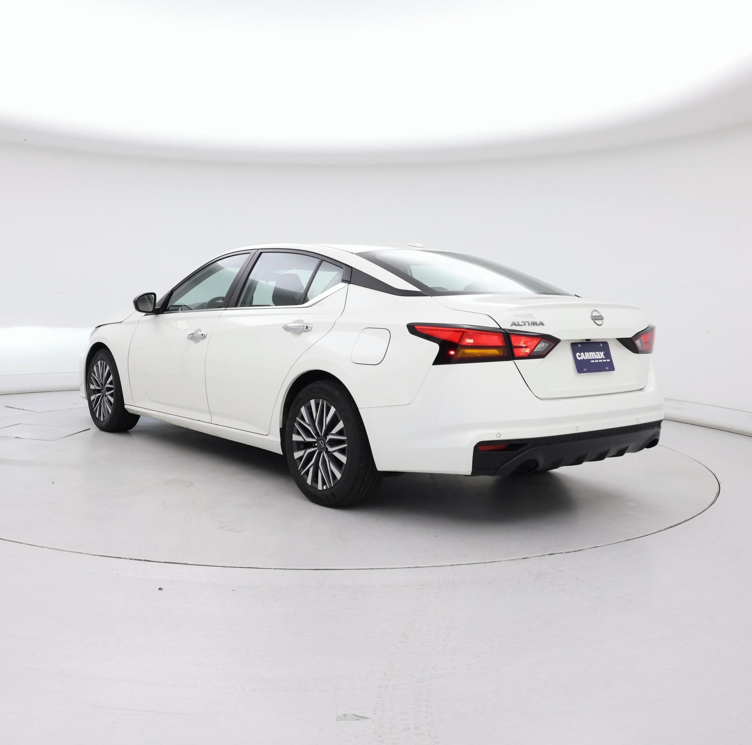 Thumbnail: 2025 Nissan Altima - 2