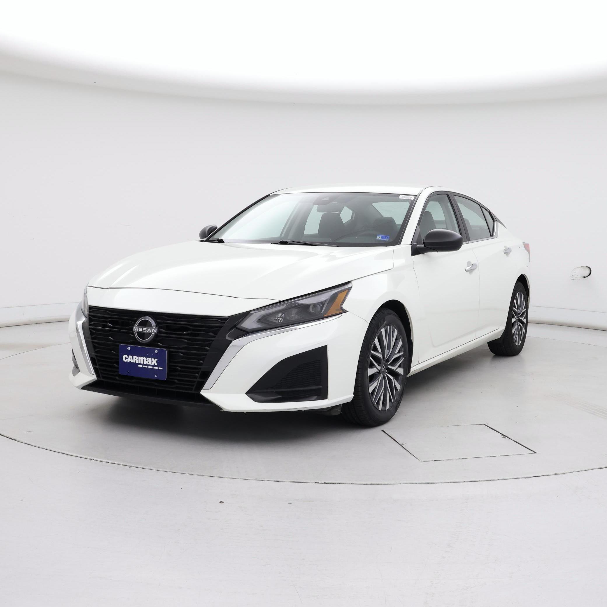 Thumbnail: 2025 Nissan Altima - 4