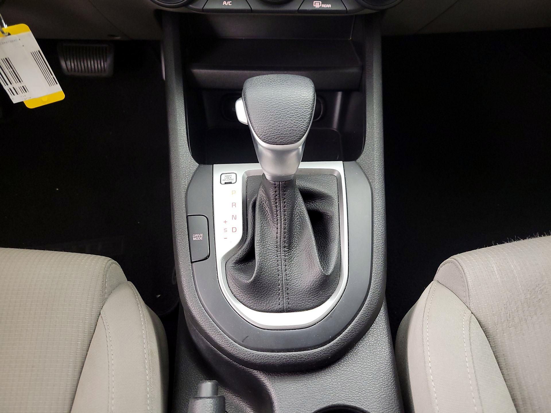 Thumbnail: 2021 Kia Forte - 17