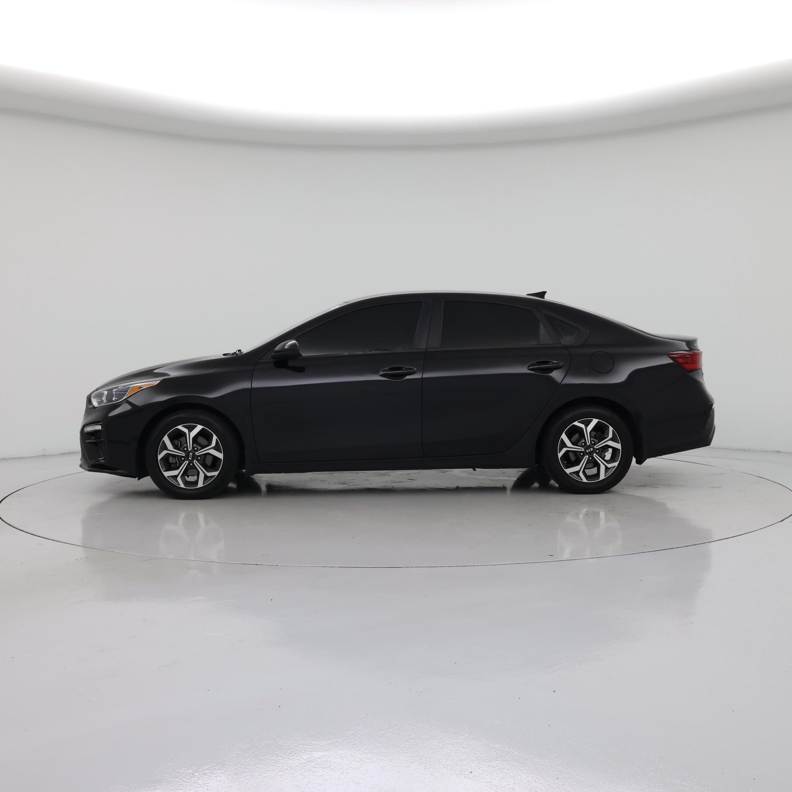 Thumbnail: 2021 Kia Forte - 3