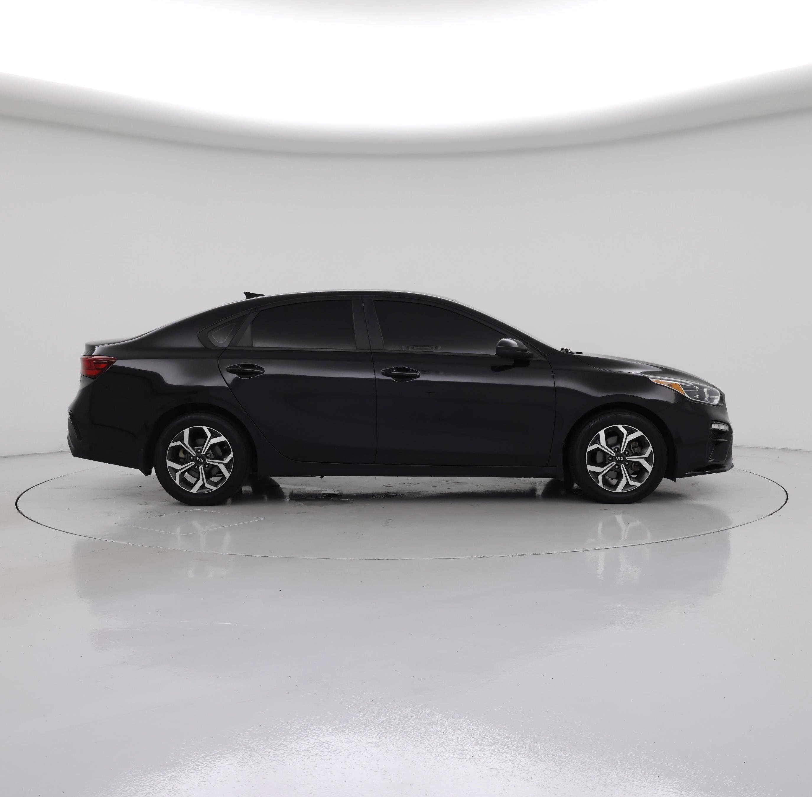 Thumbnail: 2021 Kia Forte - 7