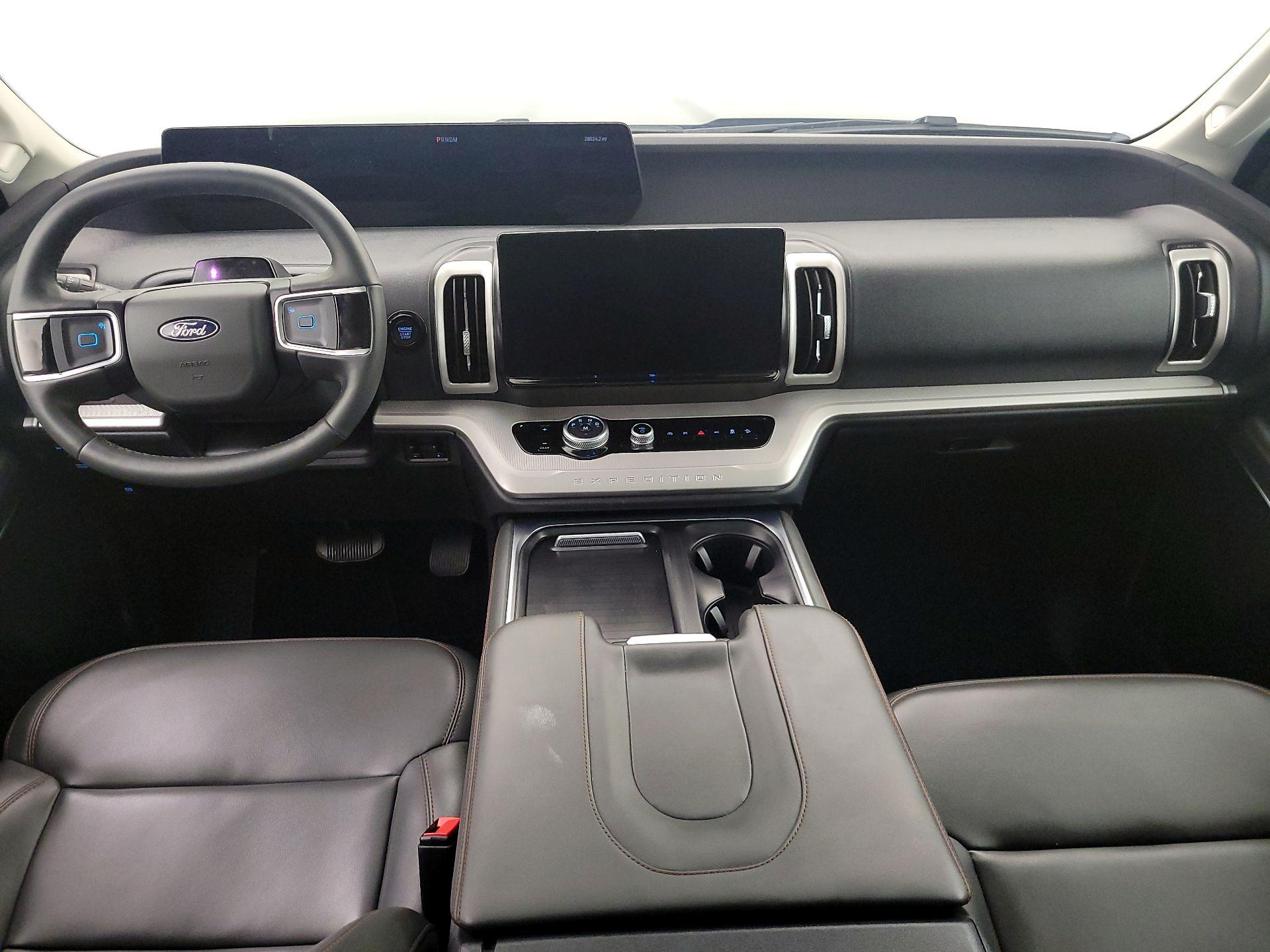 Thumbnail: 2025 Ford Expedition - 9