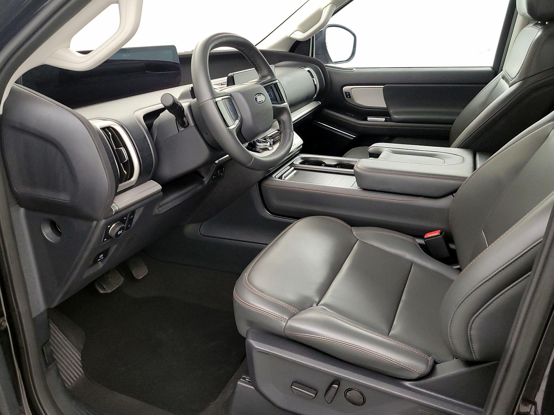 Thumbnail: 2025 Ford Expedition MAX - 11