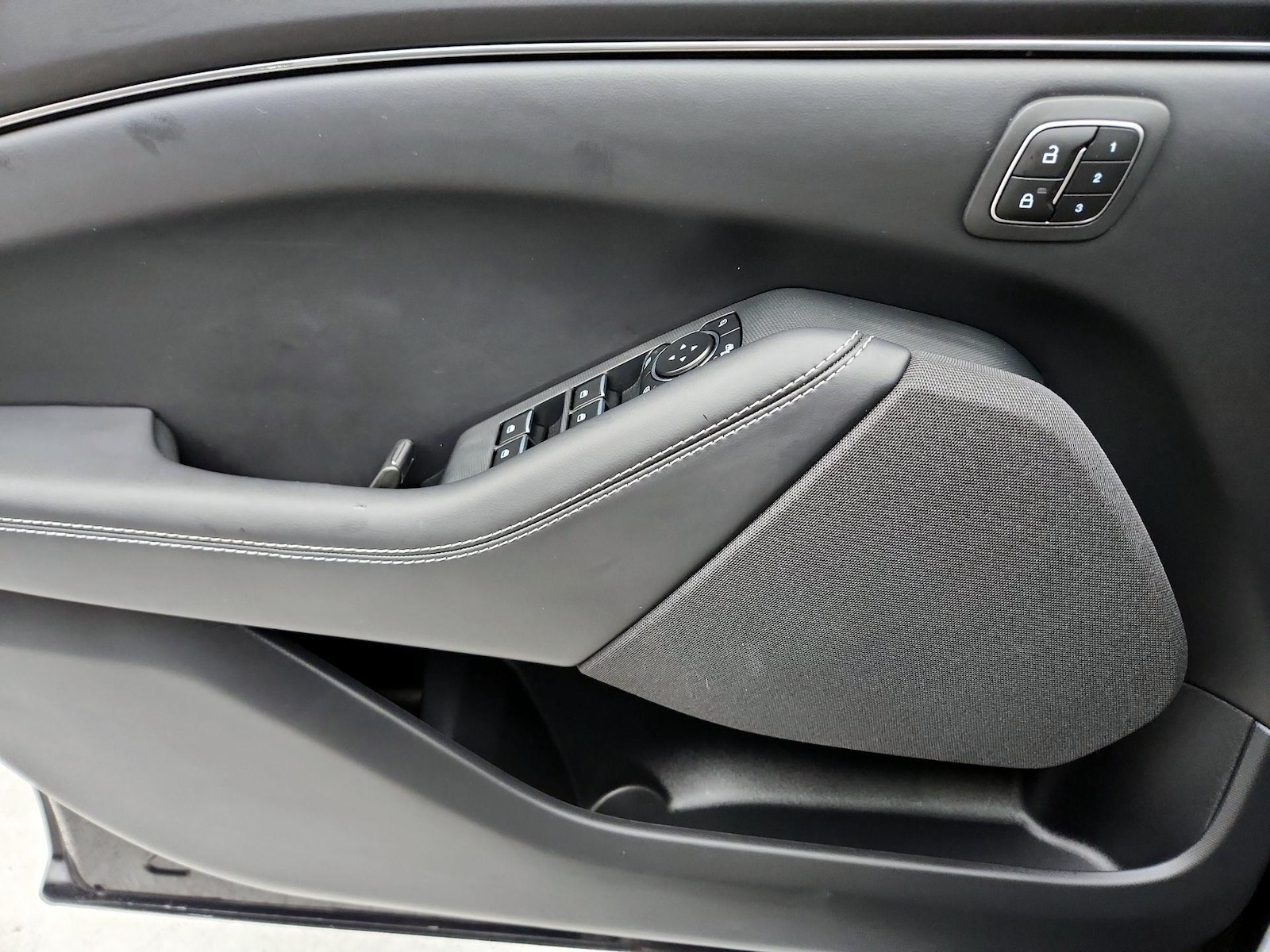 2025 Ford Mustang Mach-E Select AWD - Photo 13