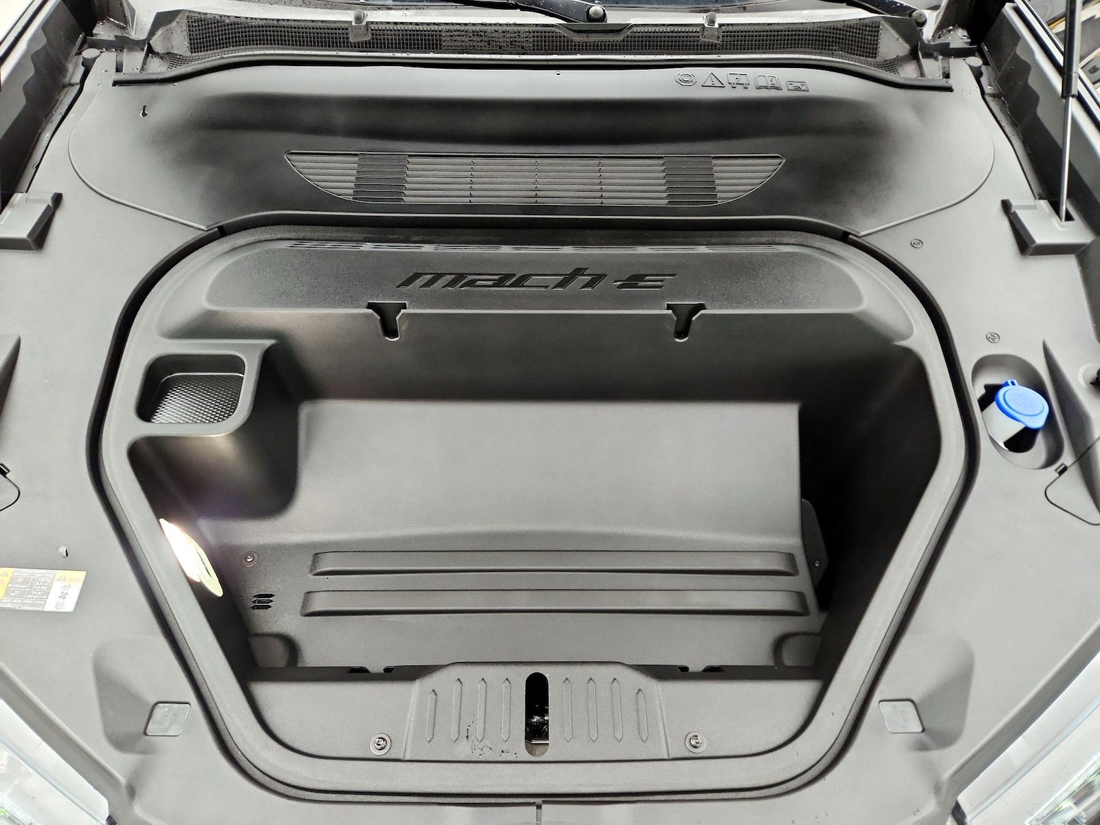 2025 Ford Mustang Mach-E Select AWD - Photo 22
