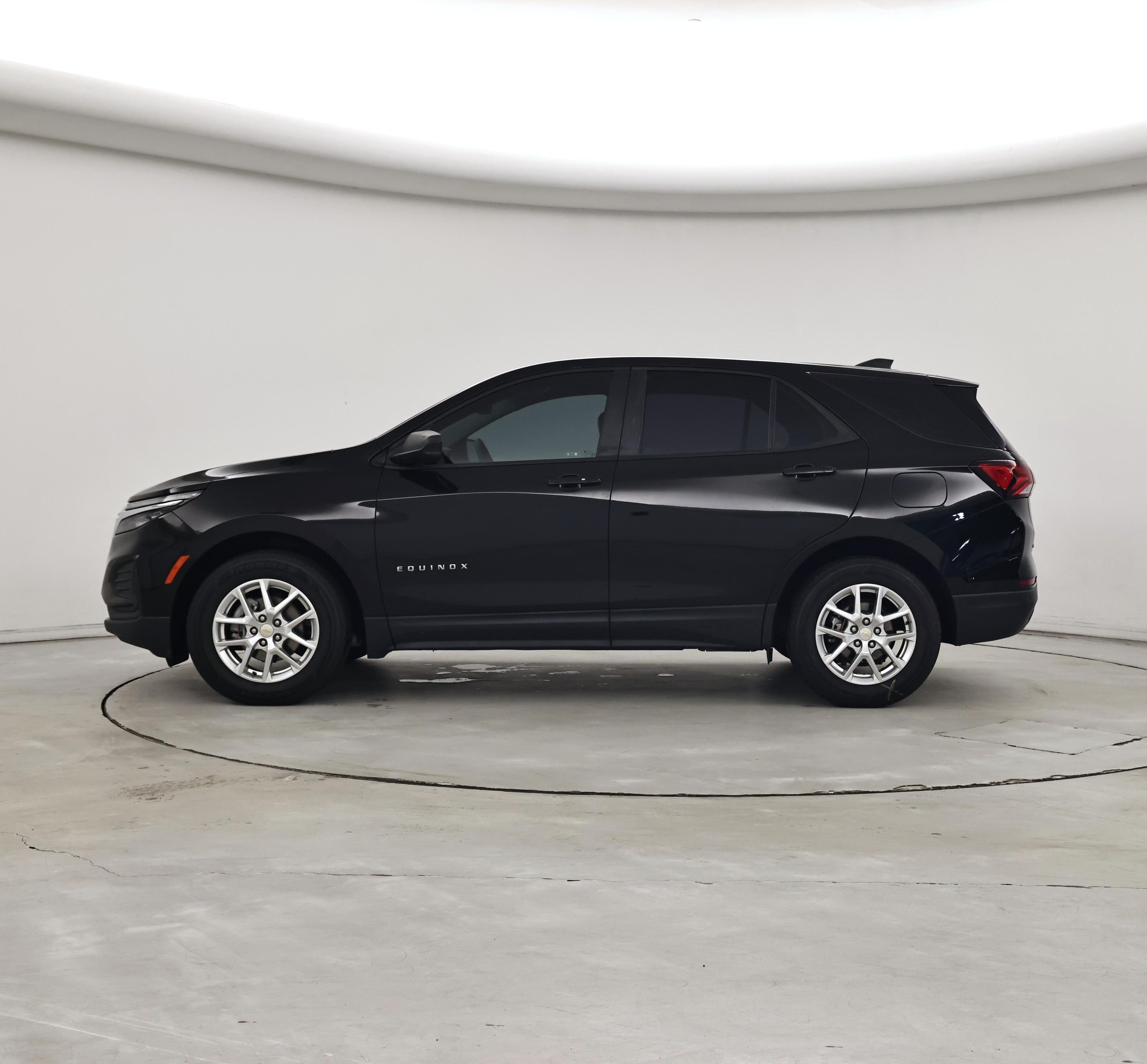 Thumbnail: 2022 Chevrolet Equinox - 3