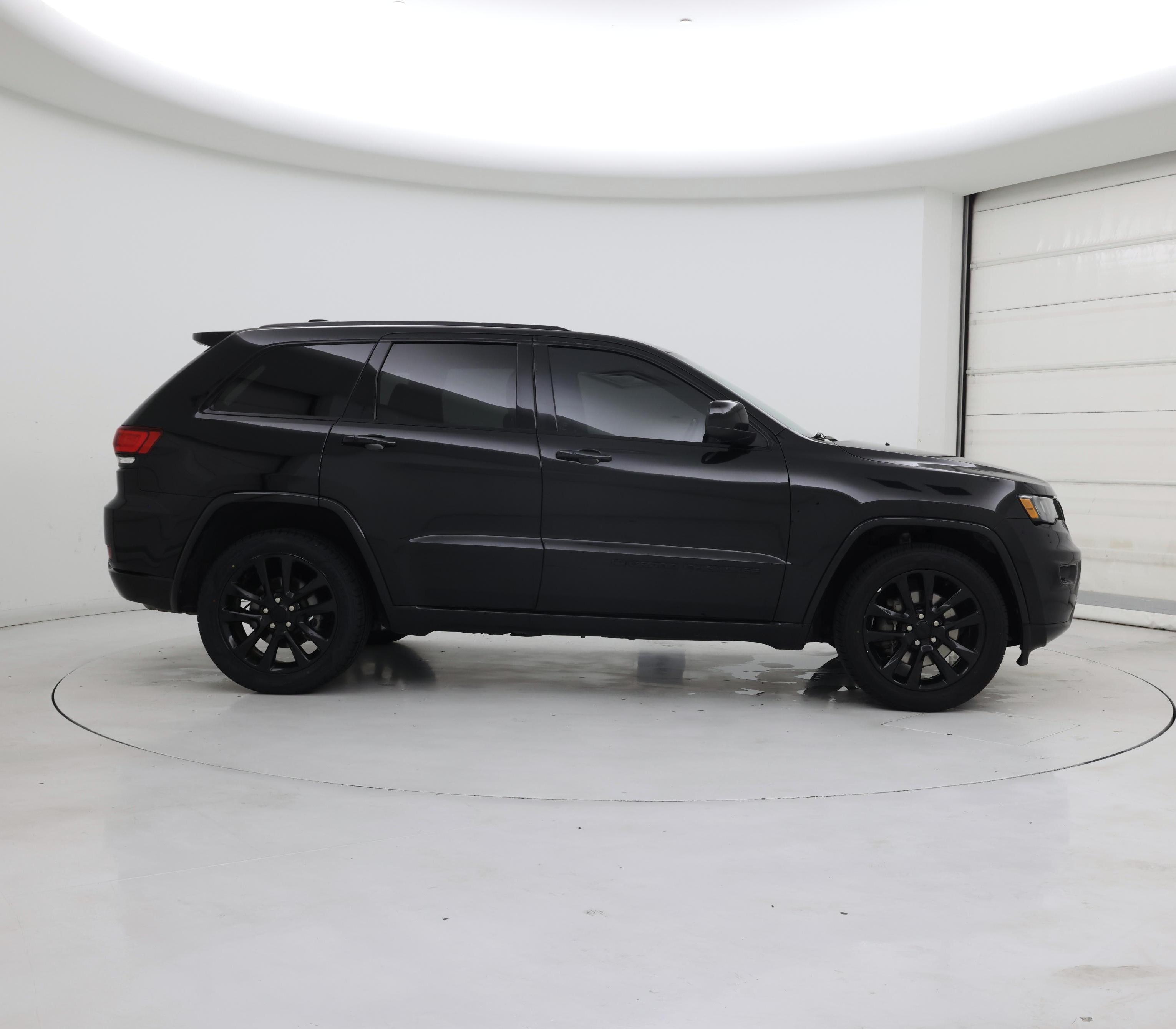 Thumbnail: 2022 Jeep Grand Cherokee - 7