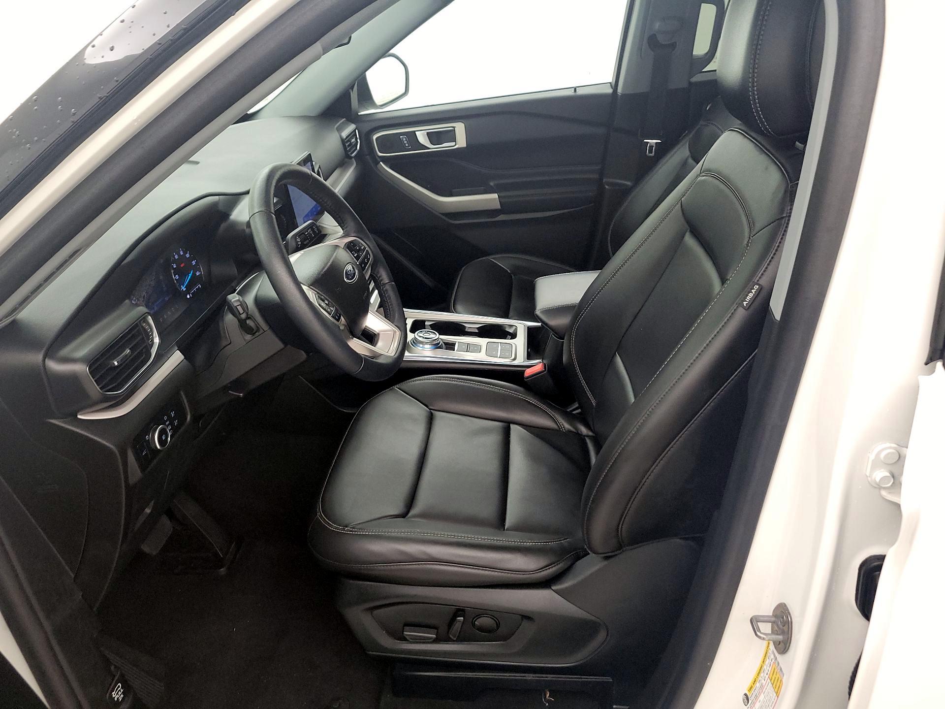 Thumbnail: 2023 Ford Explorer - 11