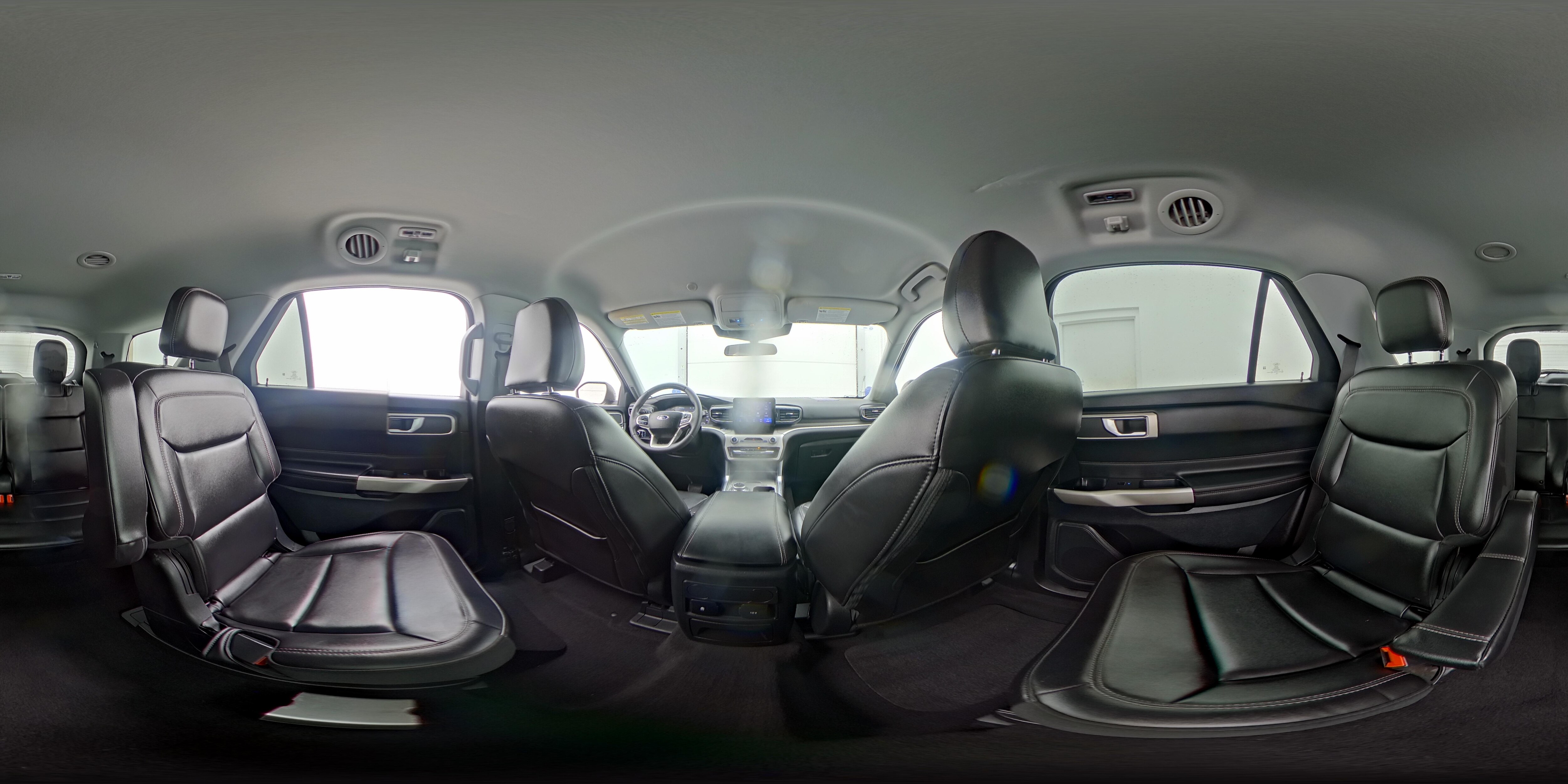 2023 Ford Explorer XLT - Photo 28