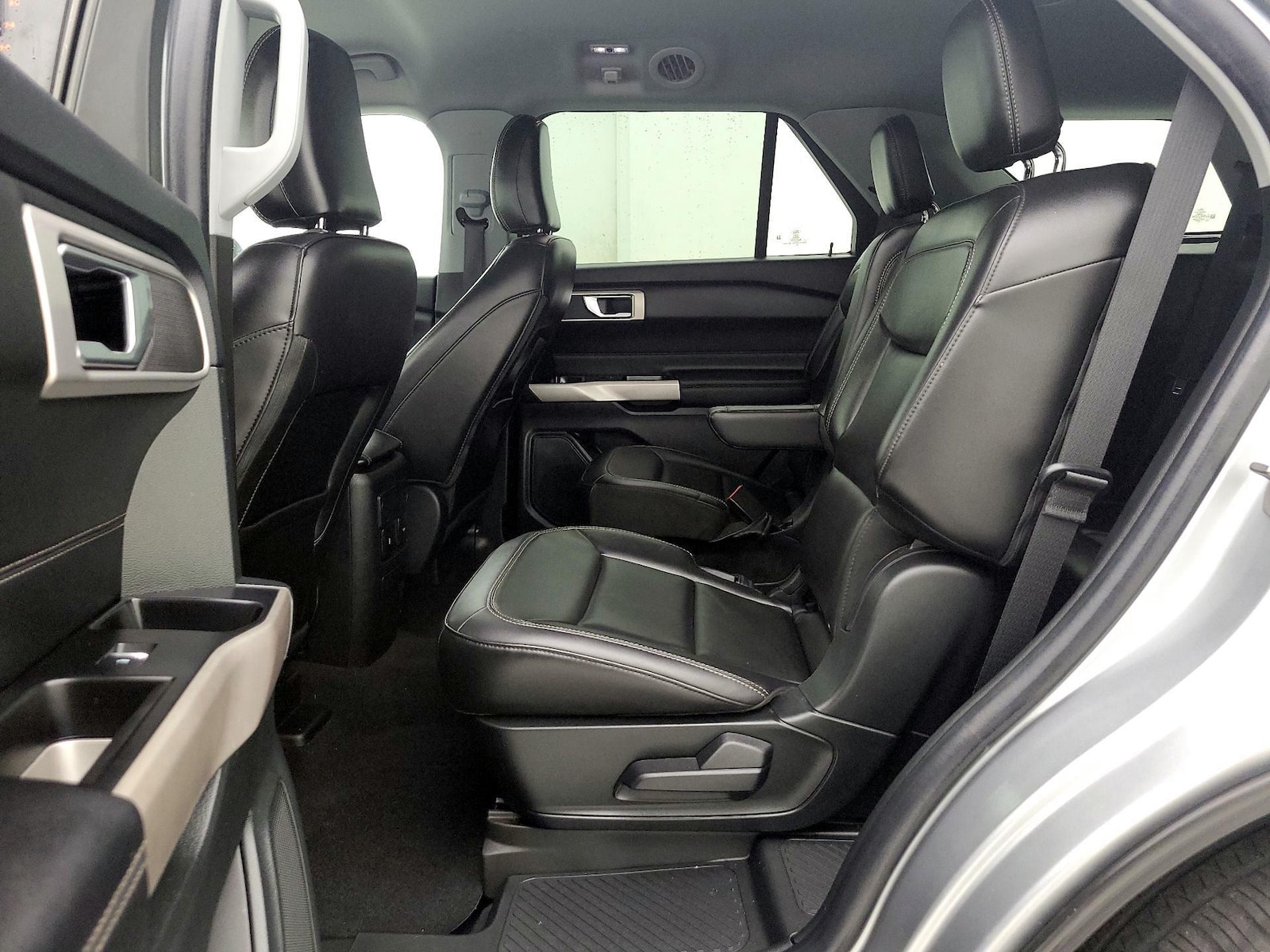 2023 Ford Explorer XLT - Photo 21
