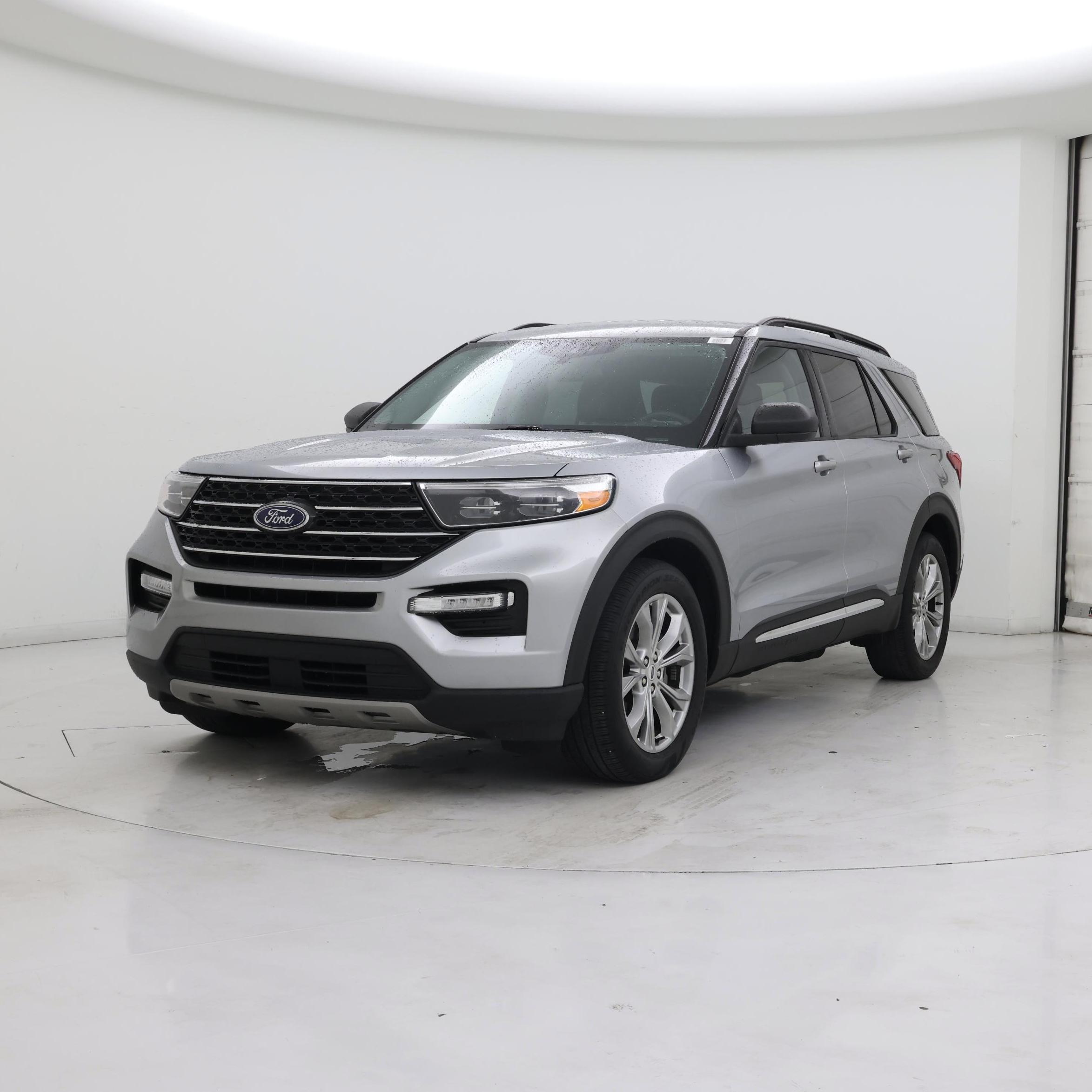 Thumbnail: 2023 Ford Explorer - 4