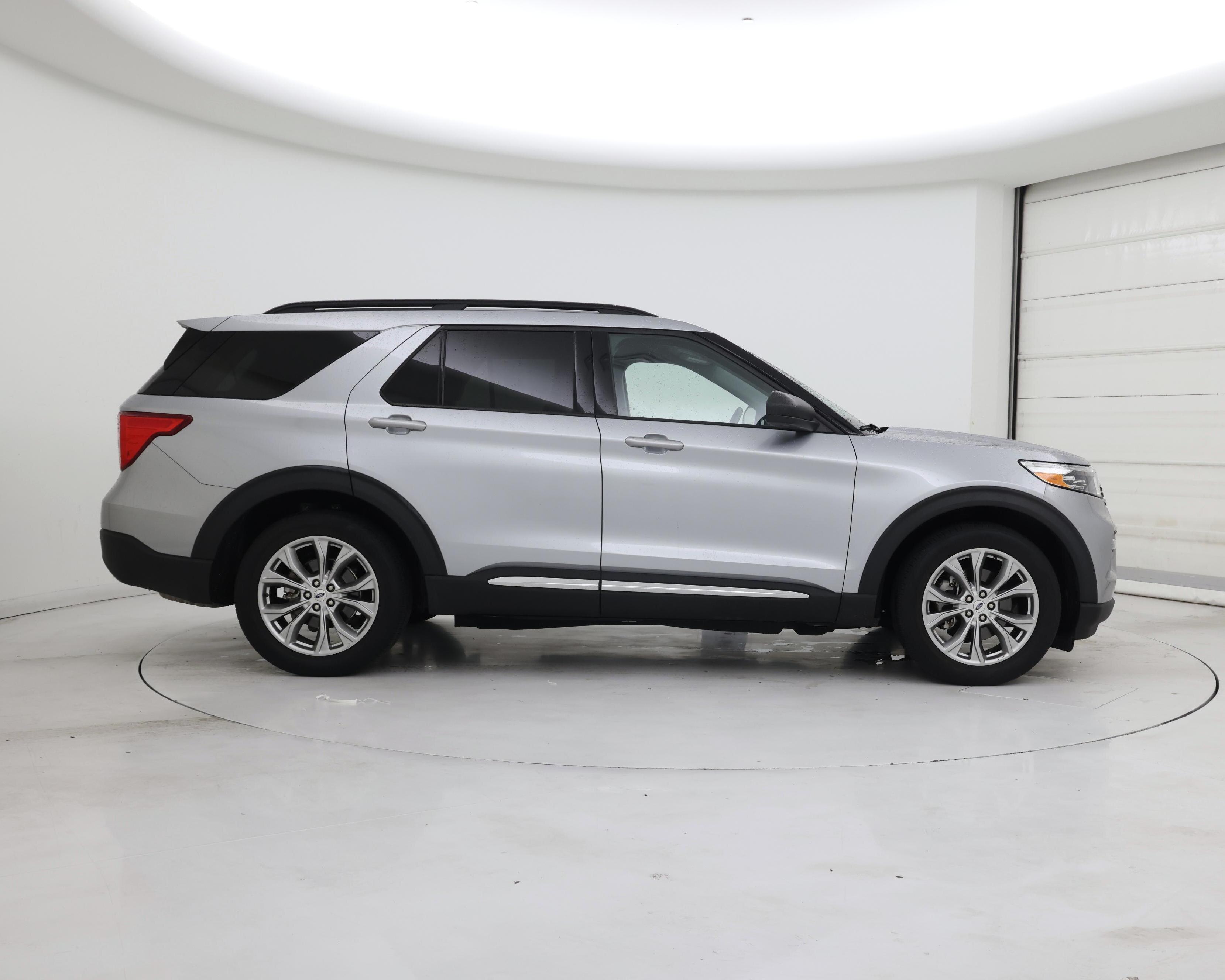 Thumbnail: 2023 Ford Explorer - 7