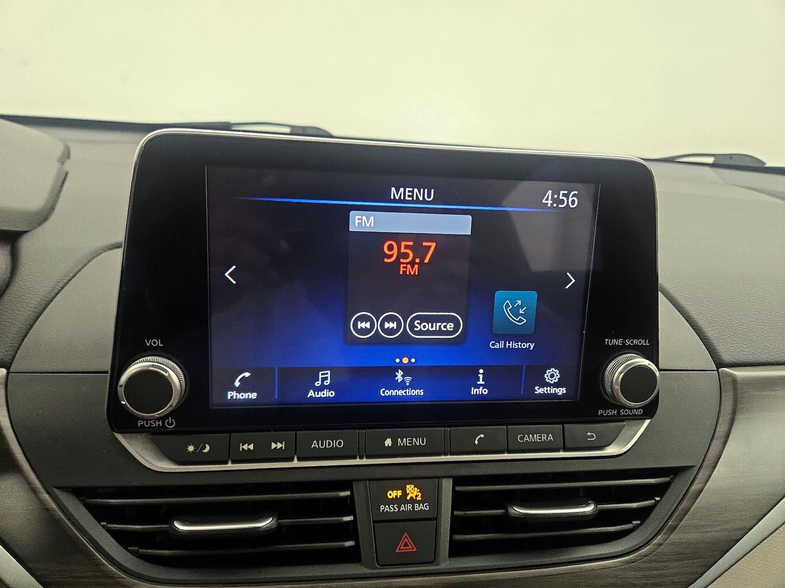 2025 Nissan Altima SV - Photo 16