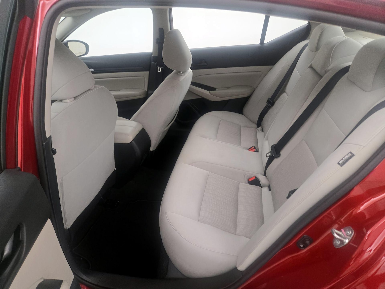 2025 Nissan Altima SV - Photo 20