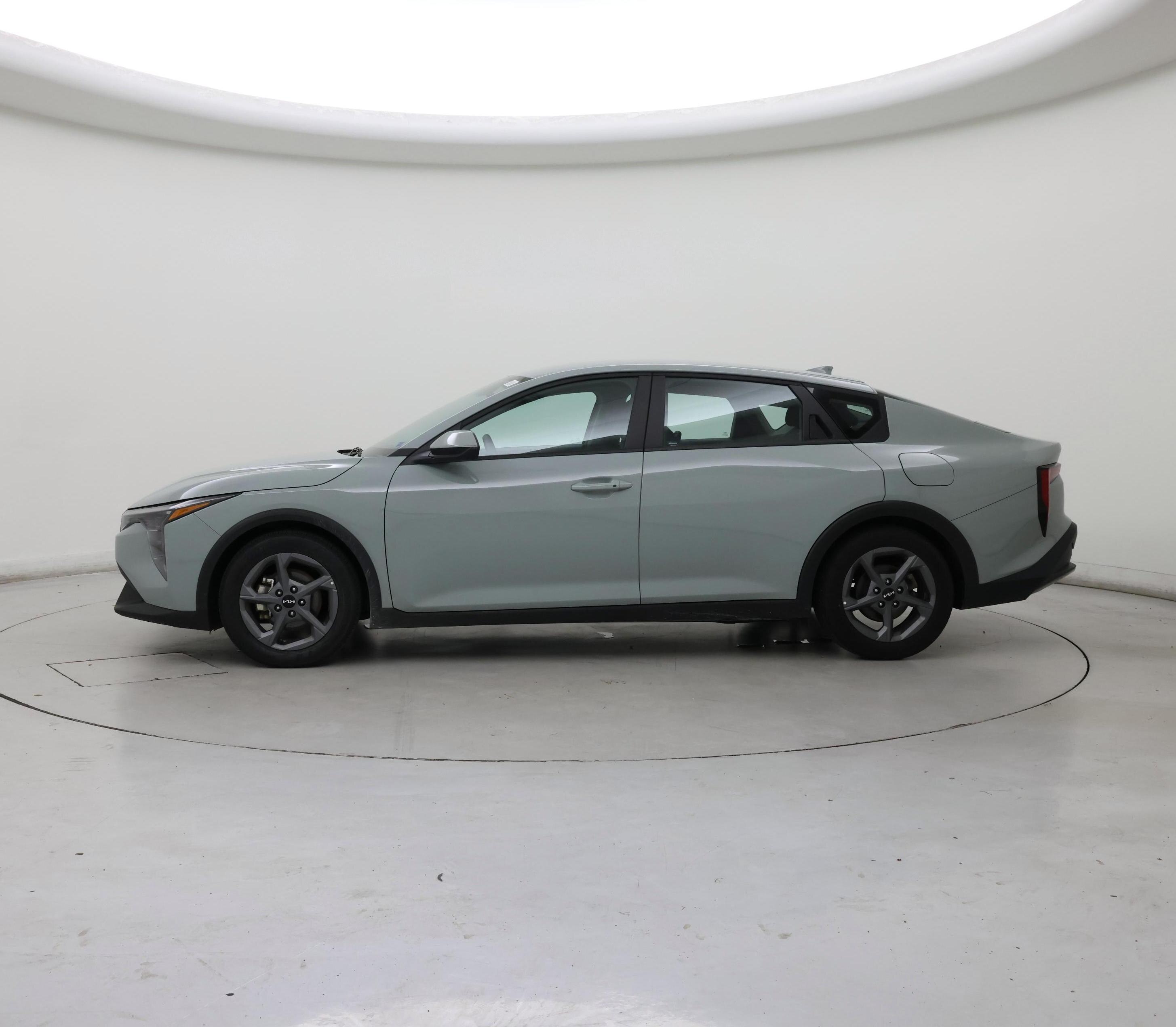 Thumbnail: 2025 Kia K4 - 3
