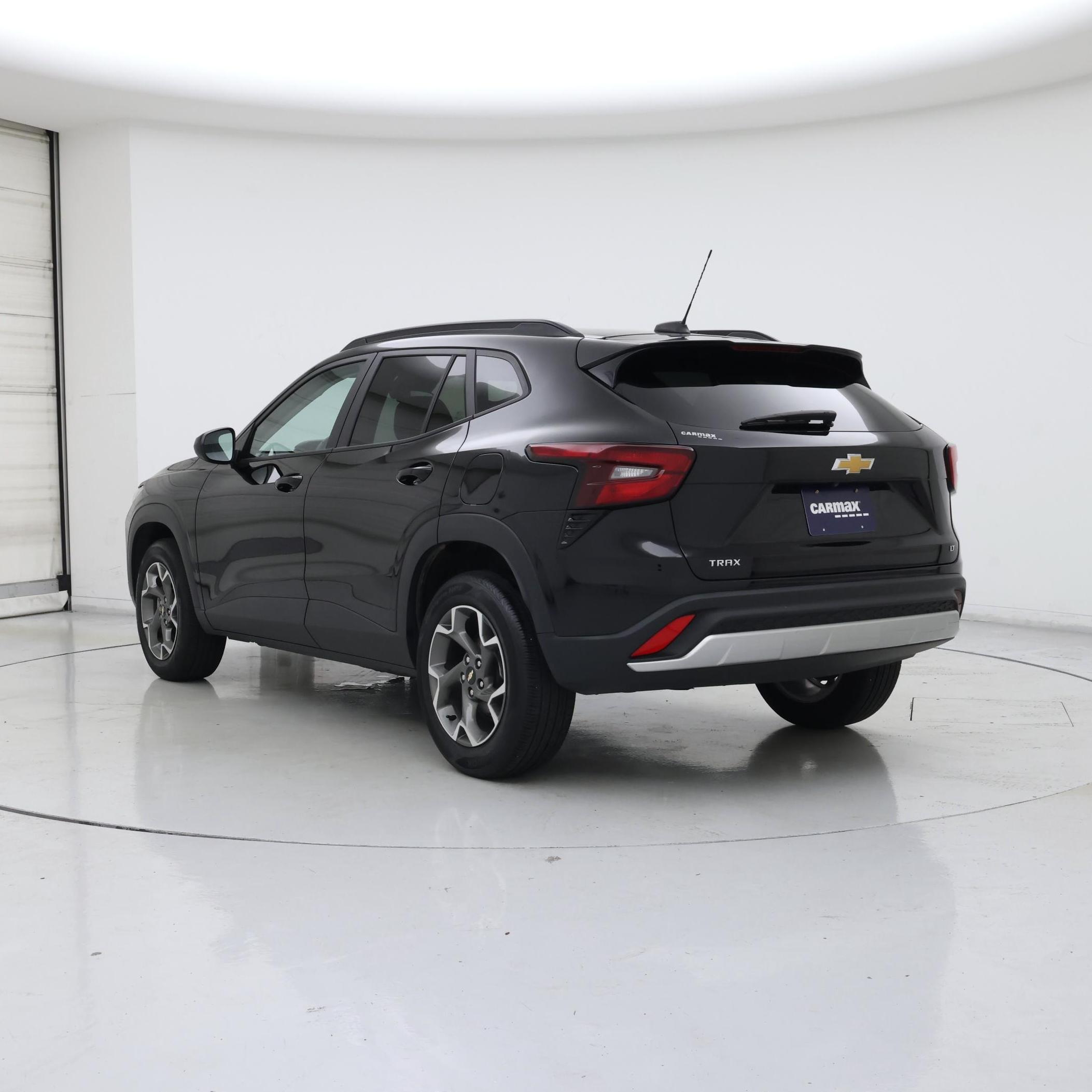 Thumbnail: 2025 Chevrolet Trax - 2