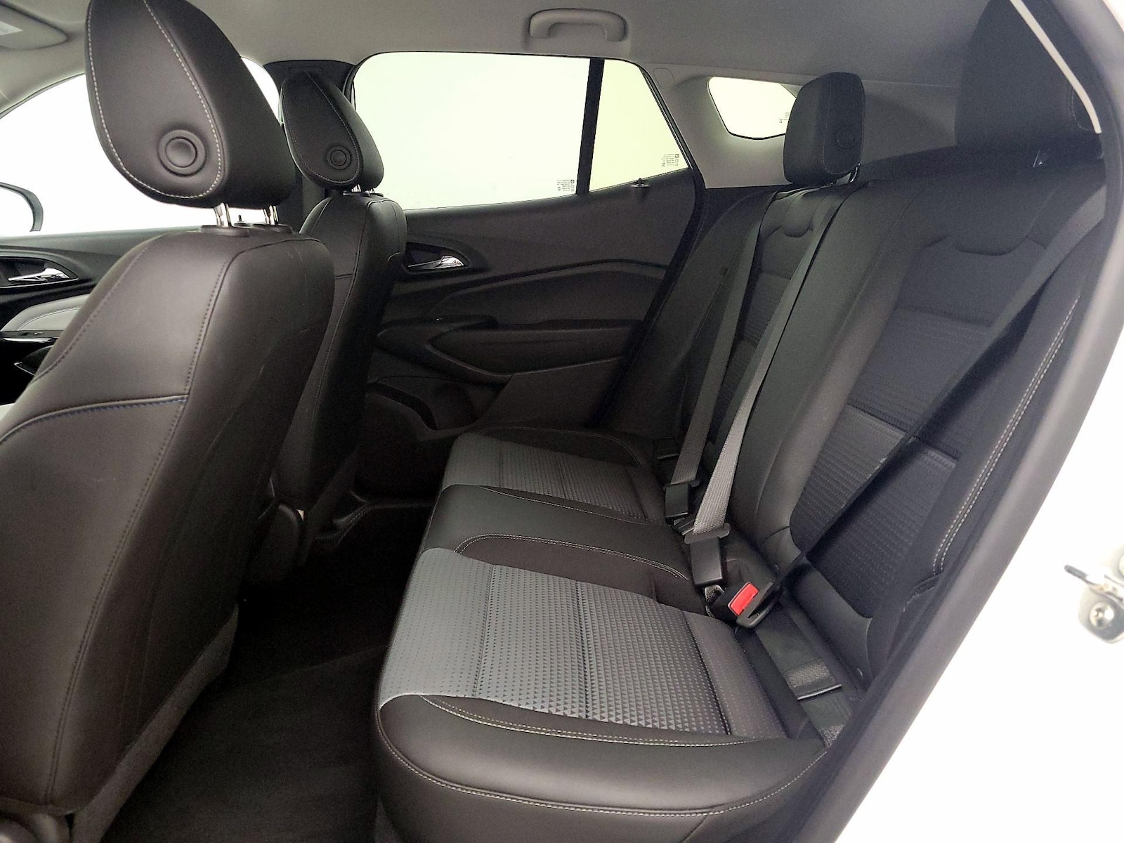 2025 Chevrolet Trax LT - Photo 20
