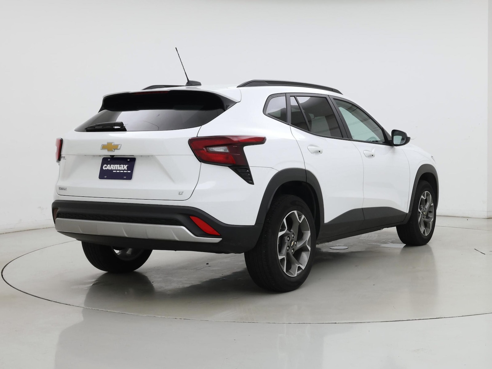2025 Chevrolet Trax LT - Photo 9