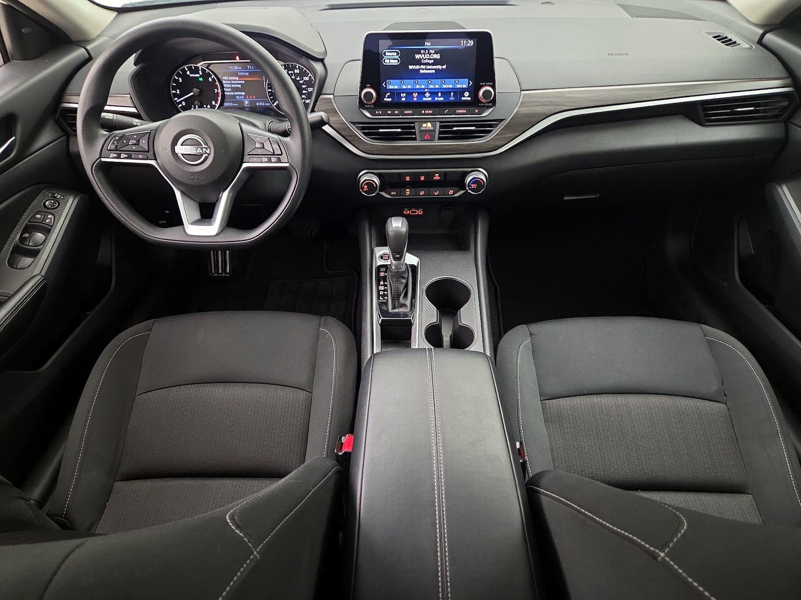 2025 Nissan Altima SV - Photo 10
