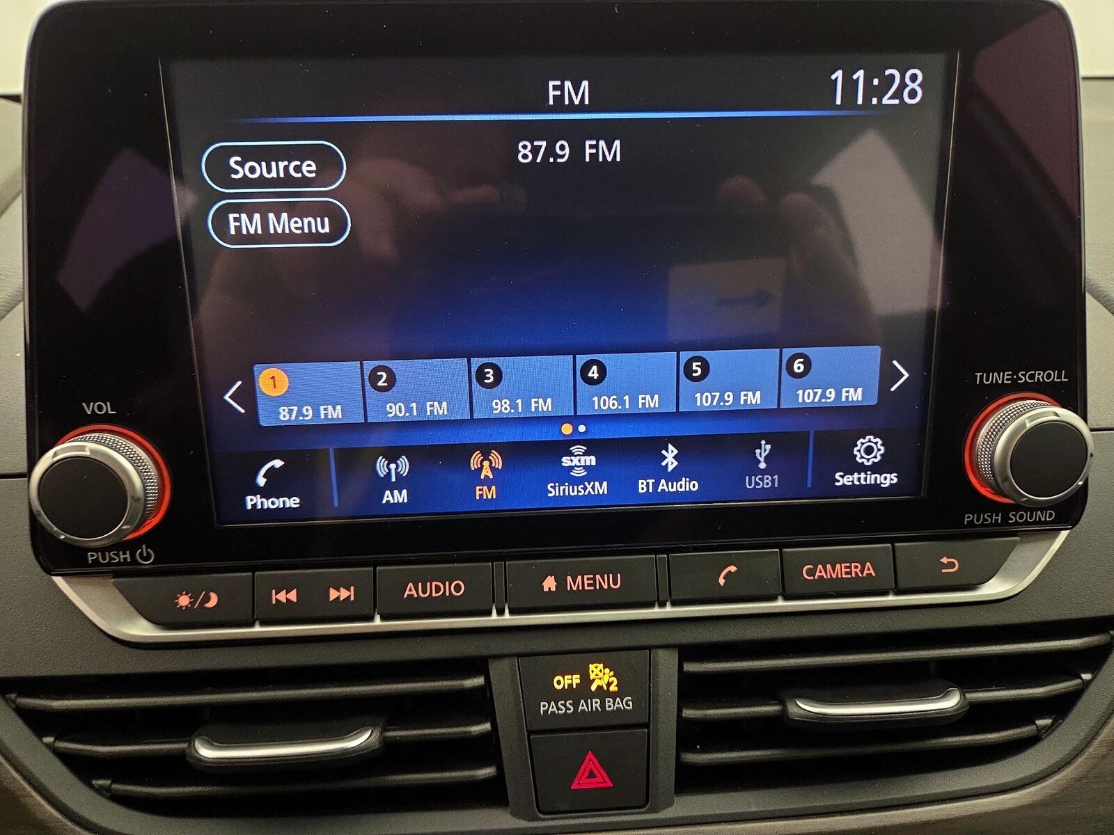 2025 Nissan Altima SV - Photo 16