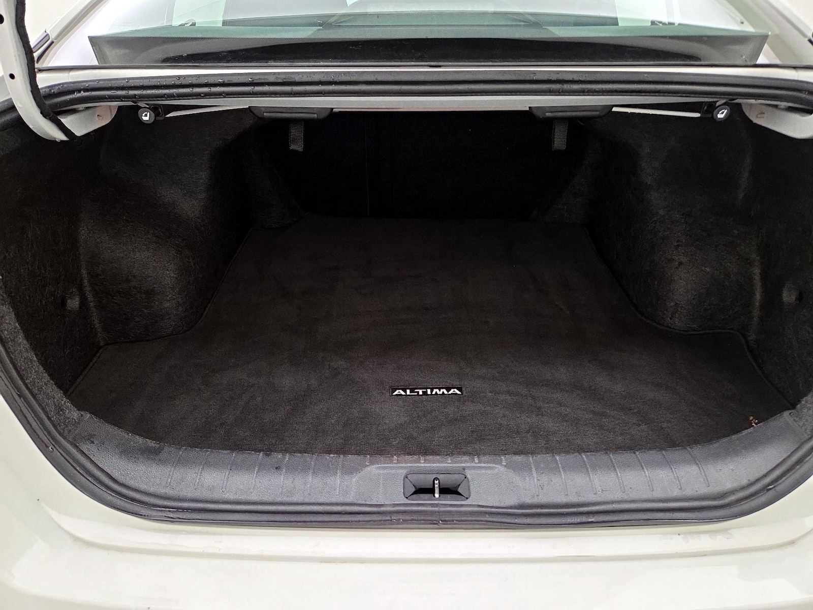 2025 Nissan Altima SV - Photo 21