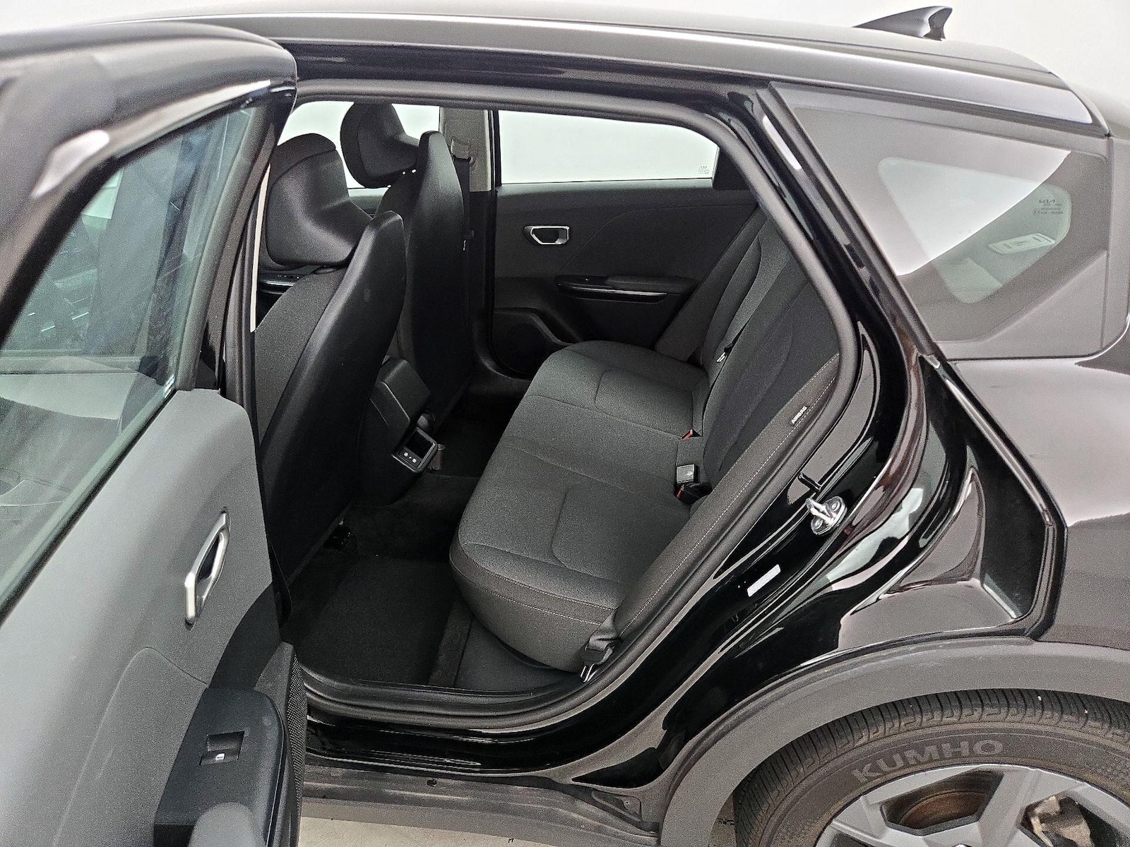 2025 Kia K4 LXS - Photo 20