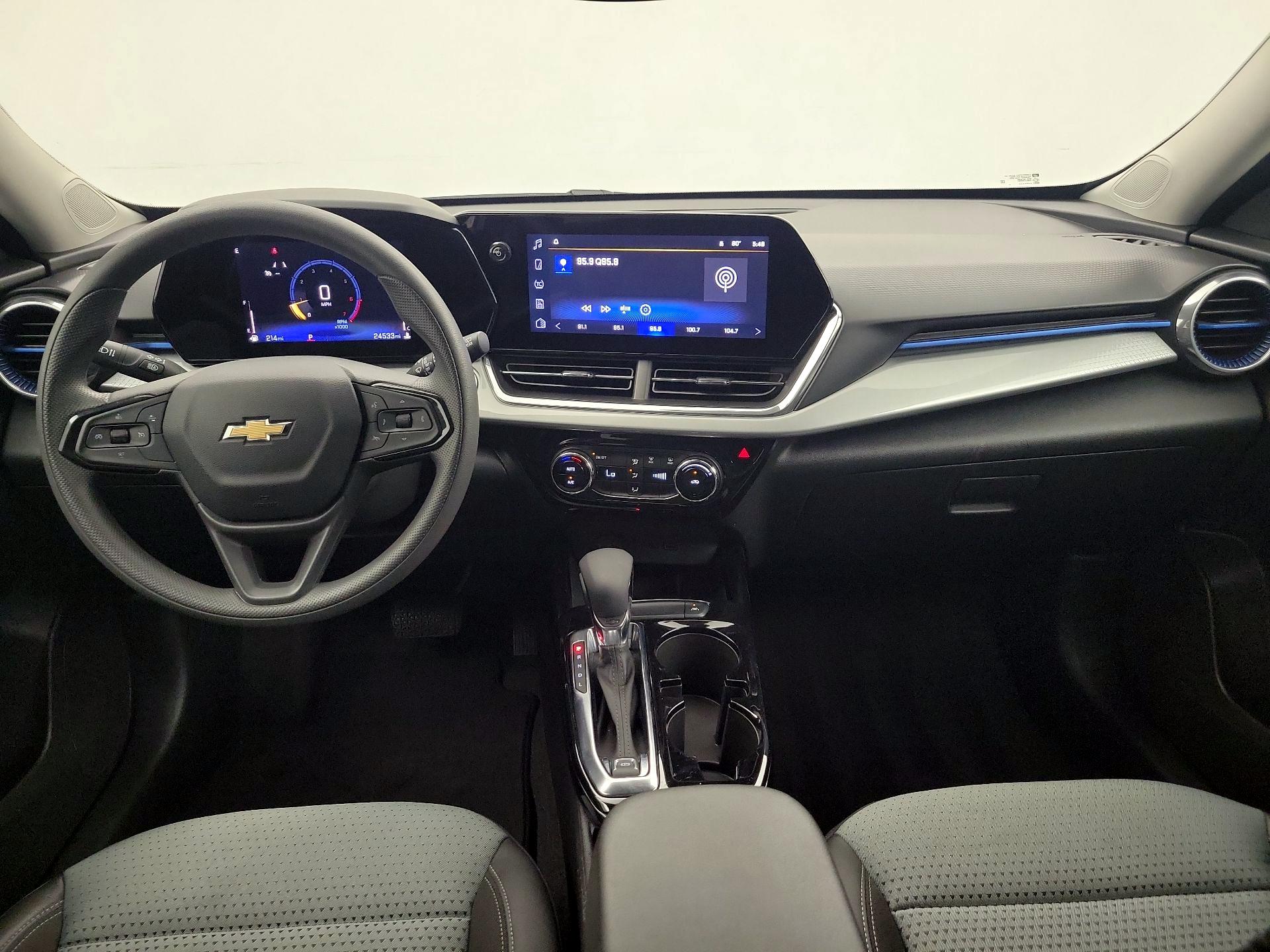Thumbnail: 2025 Chevrolet Trax - 9