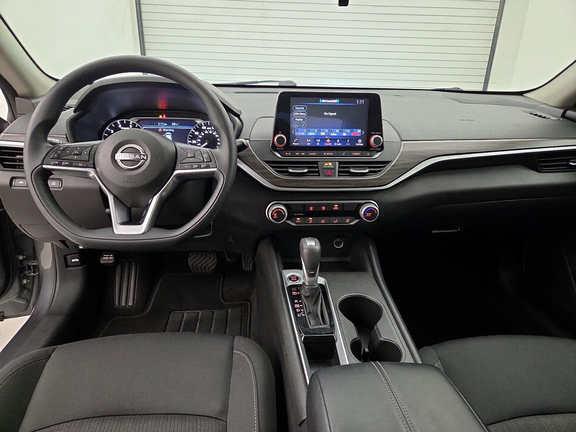 Thumbnail: 2025 Nissan Altima - 9