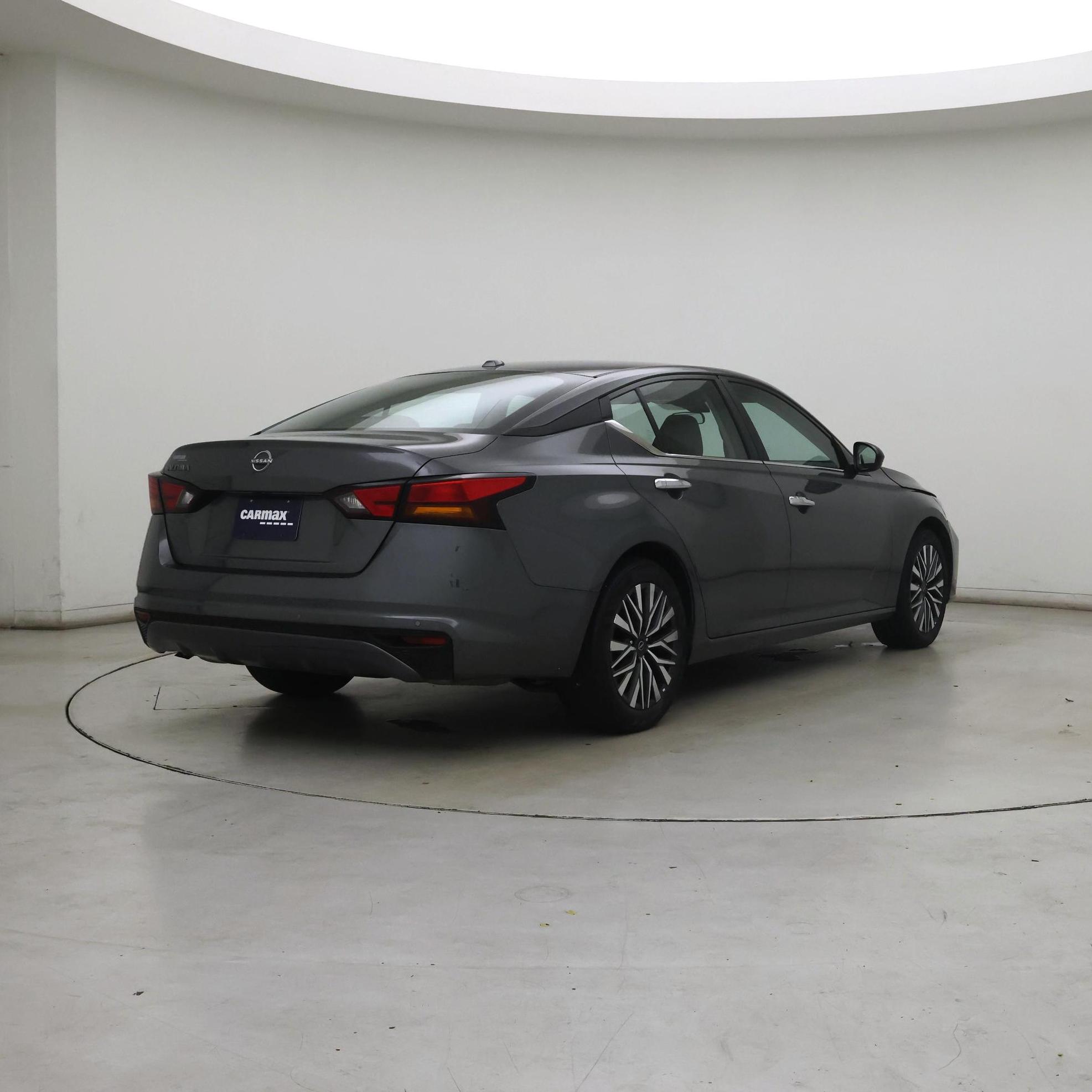 Thumbnail: 2025 Nissan Altima - 8