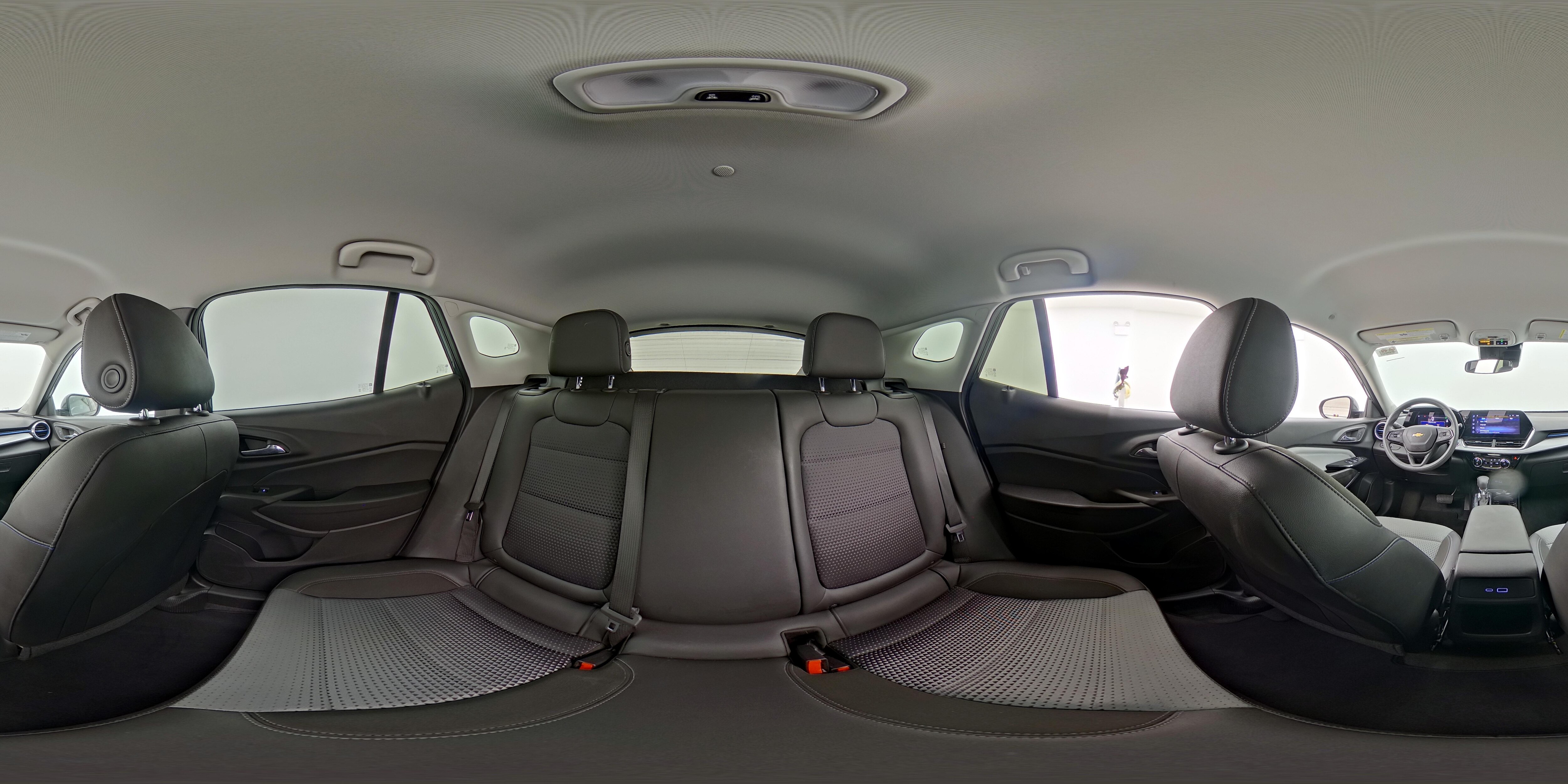 2025 Chevrolet Trax LT - Photo 24