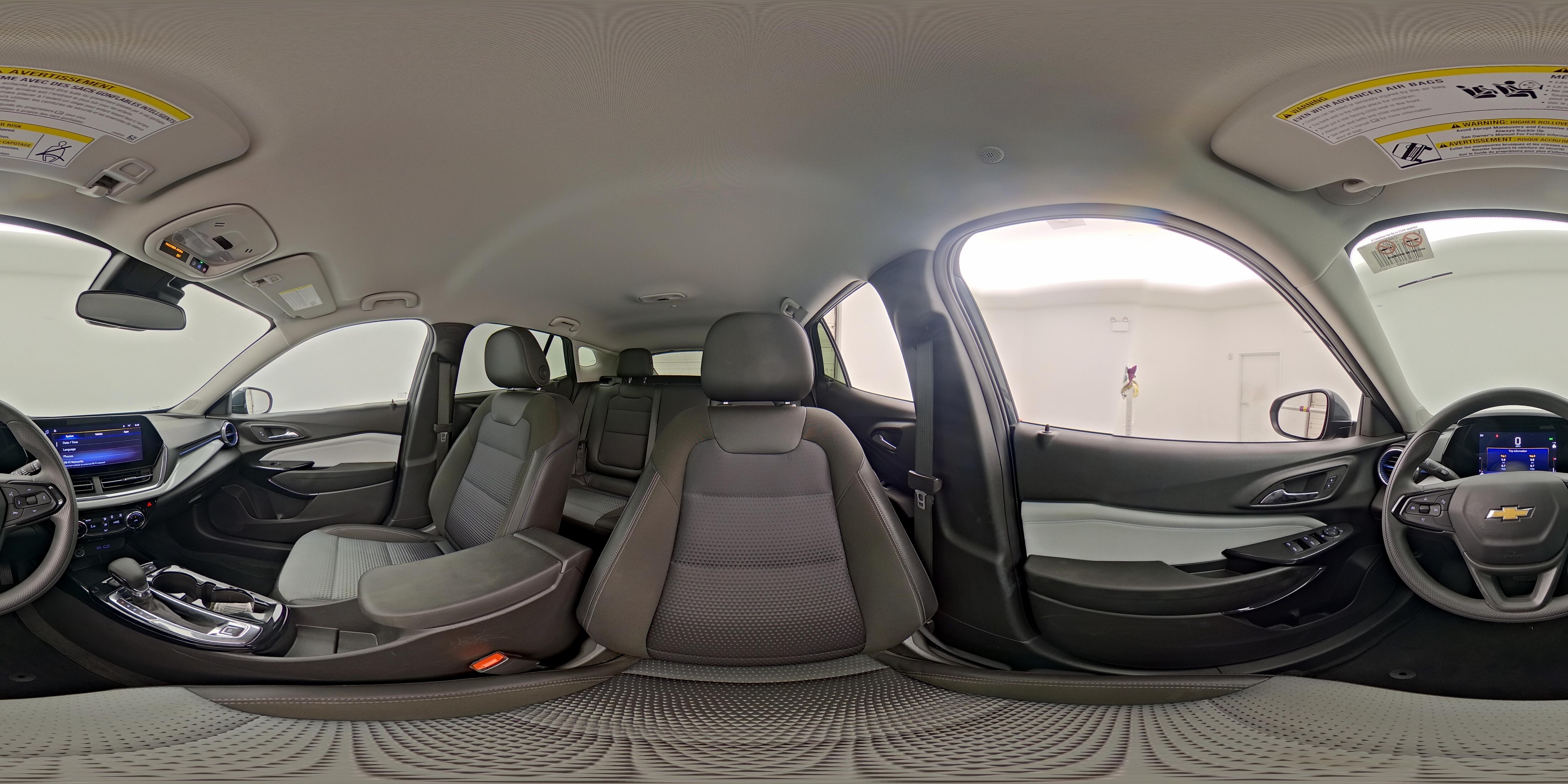 2025 Chevrolet Trax LT - Photo 25
