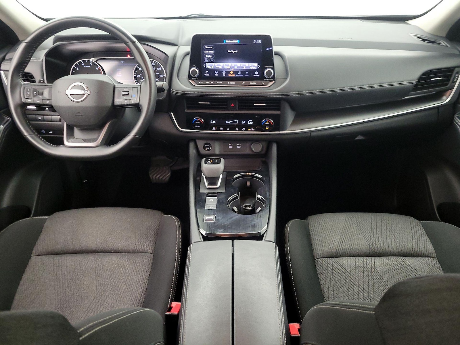2025 Nissan Rogue SV - Photo 10