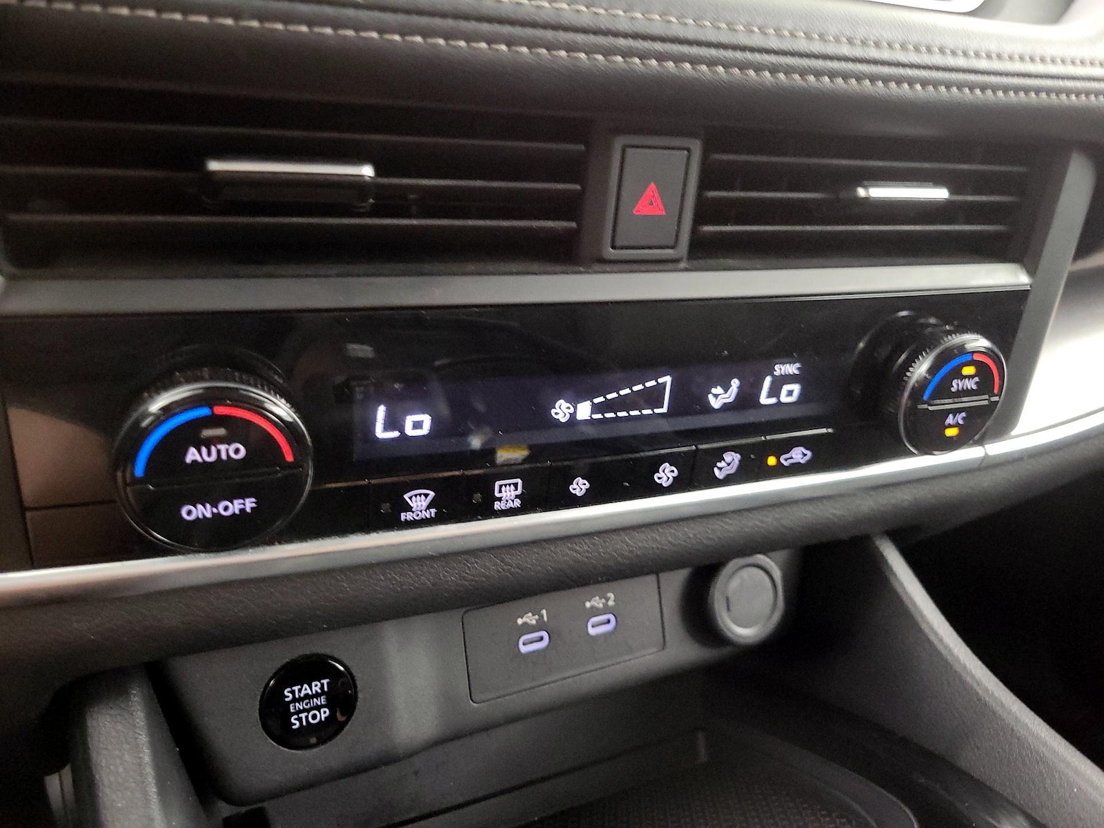 2025 Nissan Rogue SV - Photo 17