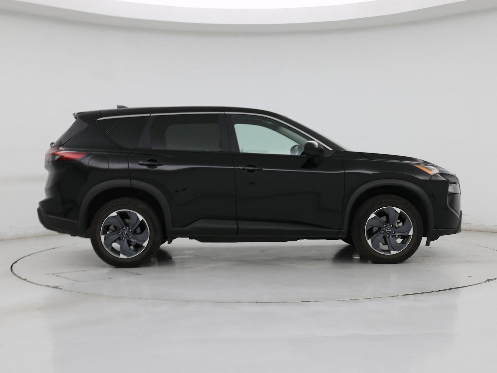 2025 Nissan Rogue SV - Photo 8