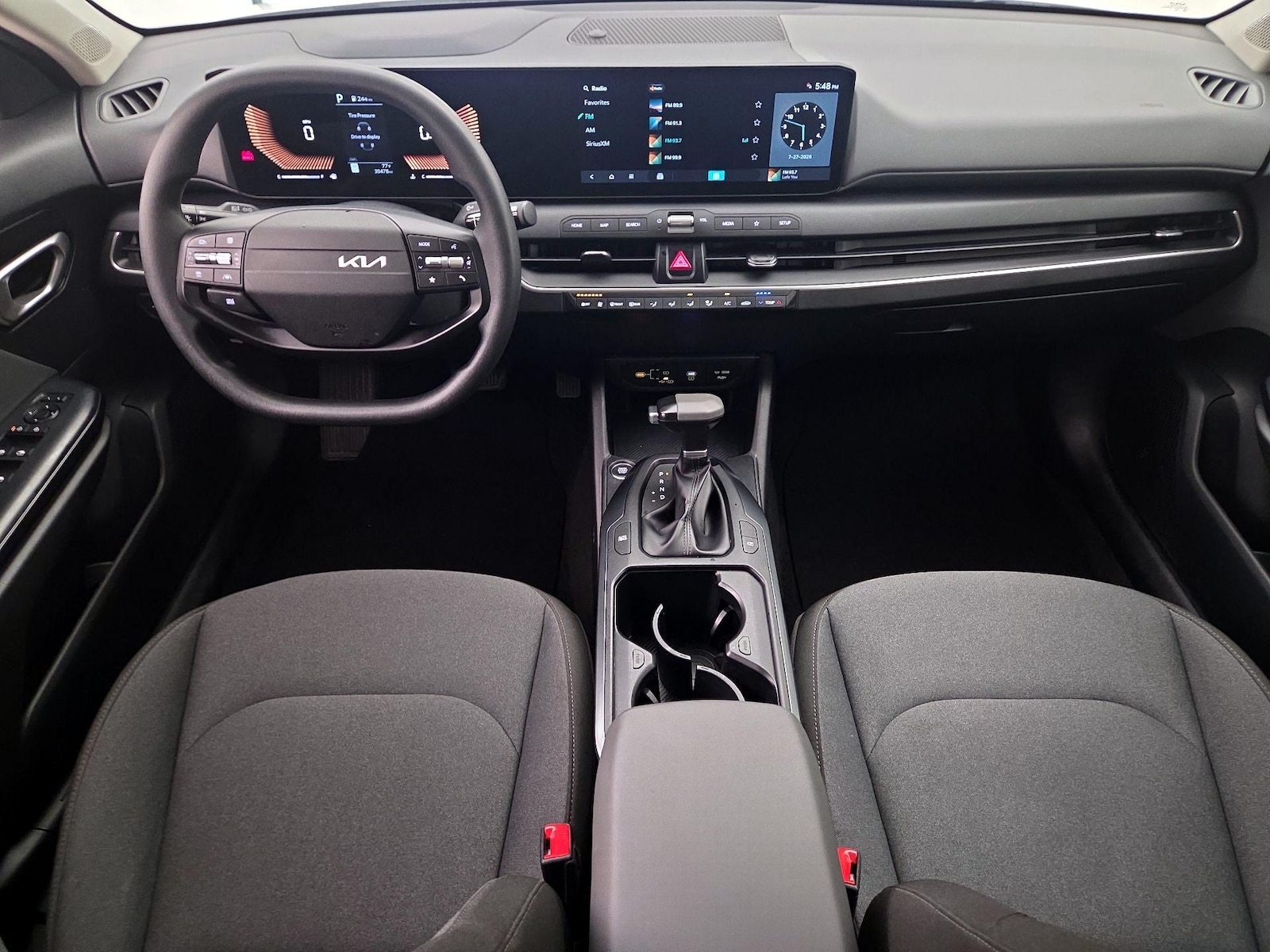 2025 Kia K4 LXS - Photo 10