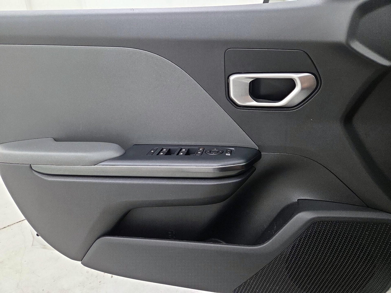 2025 Kia K4 LXS - Photo 13