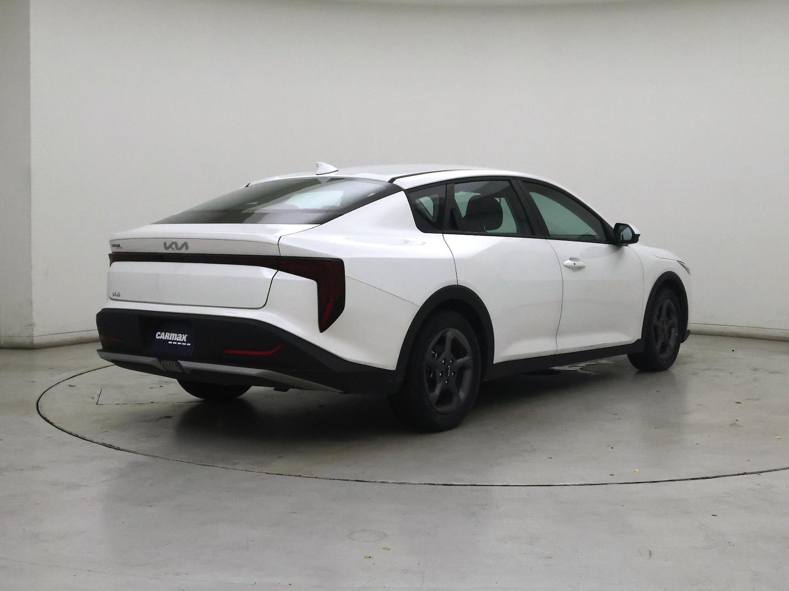 2025 Kia K4 LXS - Photo 9
