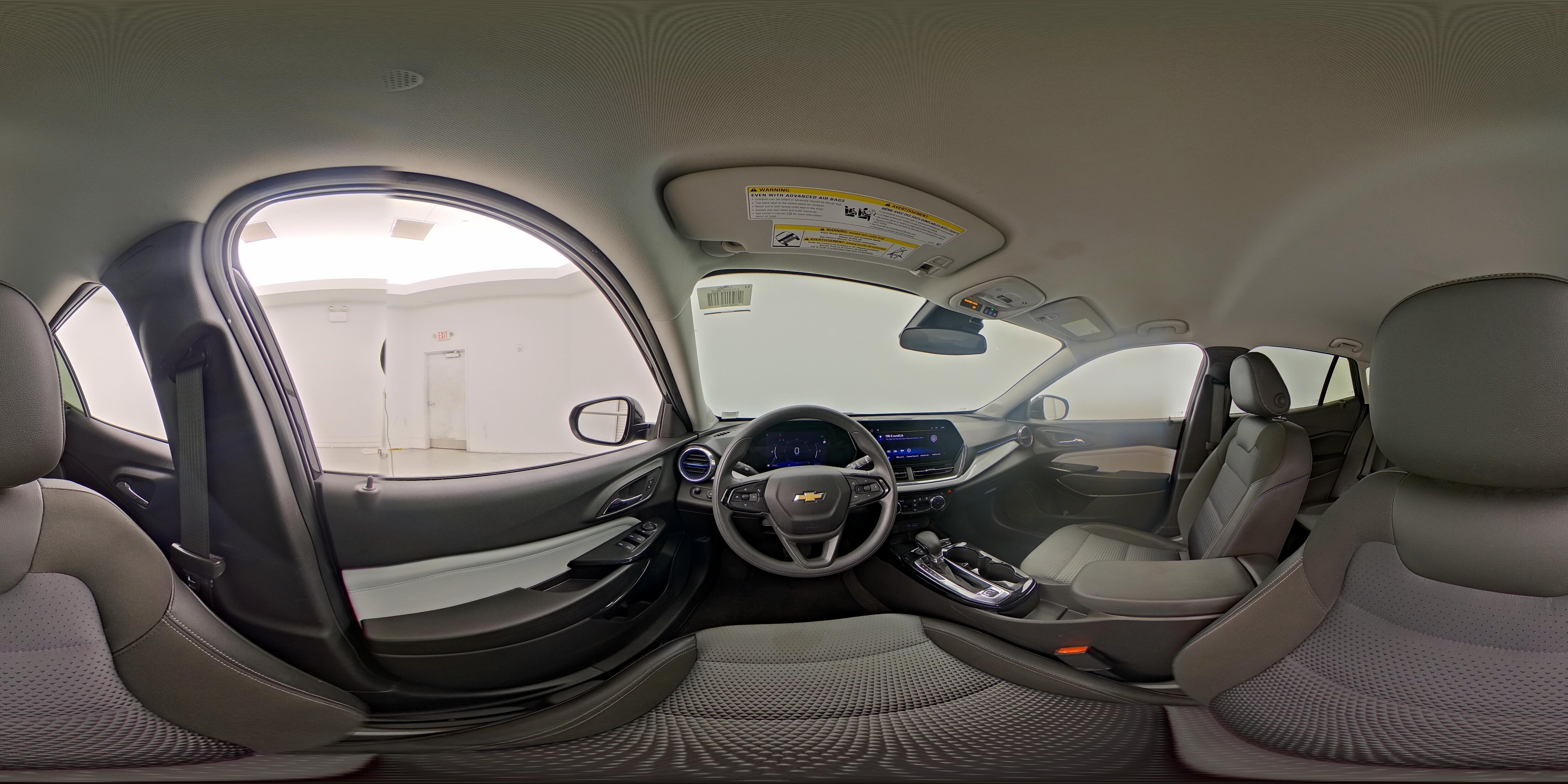 2025 Chevrolet Trax LT - Photo 26