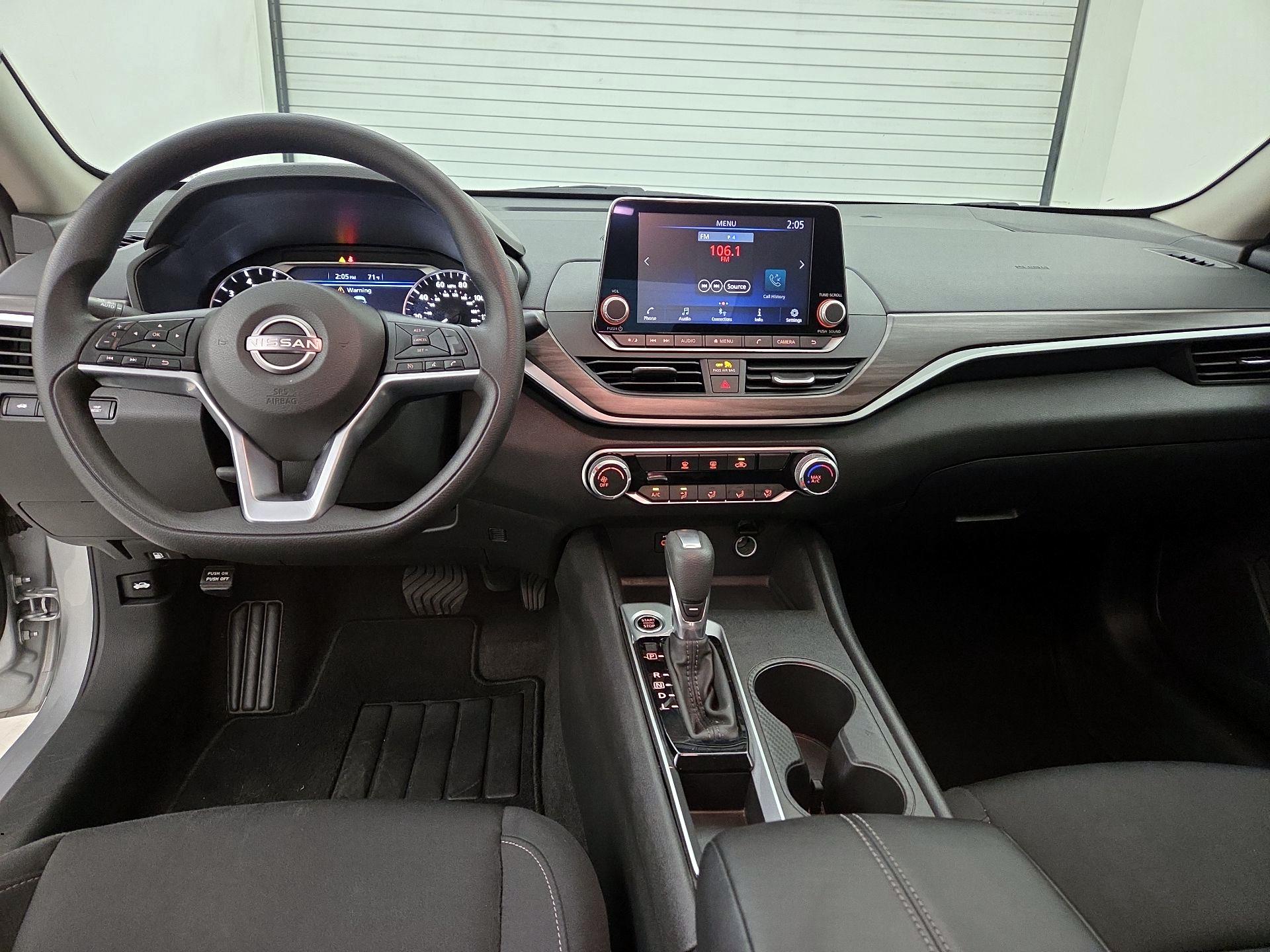 Thumbnail: 2025 Nissan Altima - 9