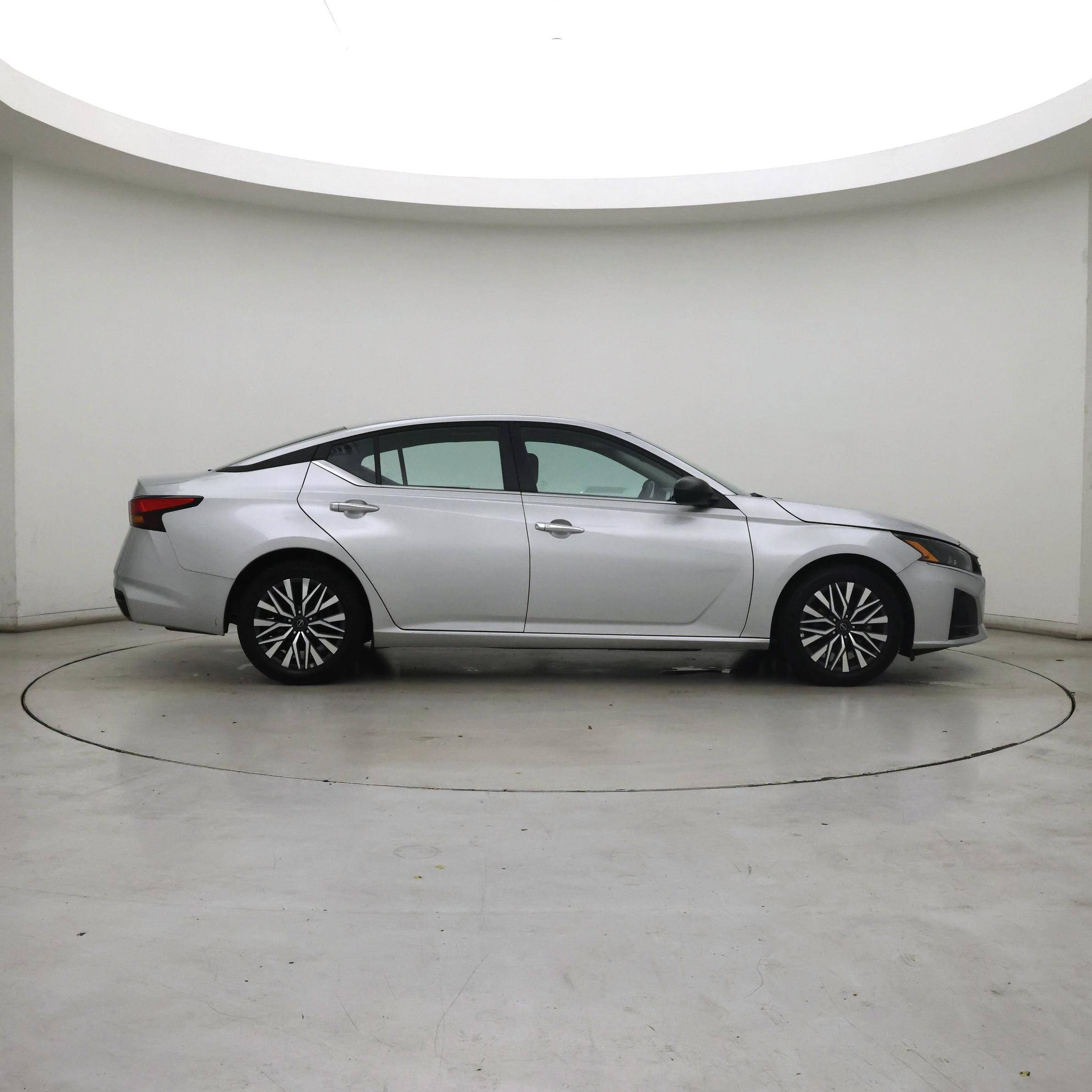Thumbnail: 2025 Nissan Altima - 7