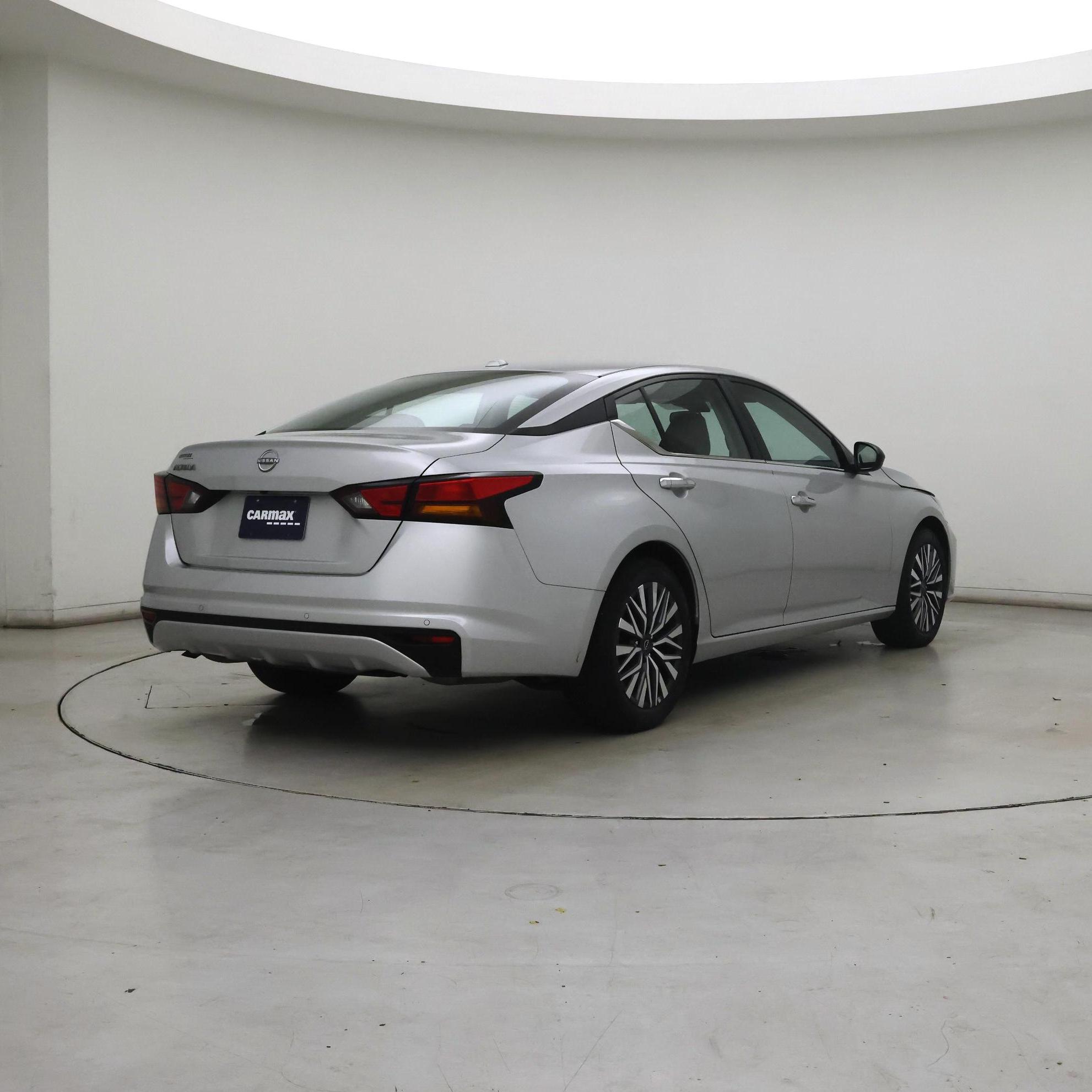 Thumbnail: 2025 Nissan Altima - 8