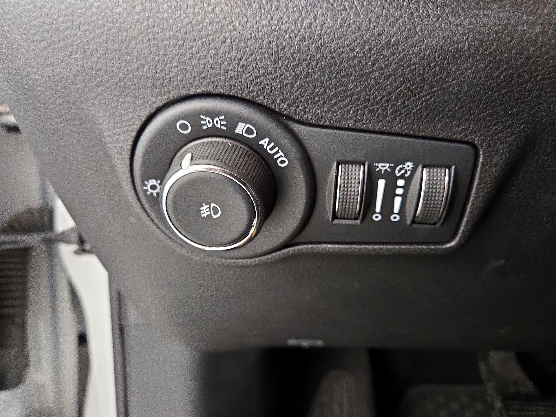 Thumbnail: 2025 Jeep Compass - 13