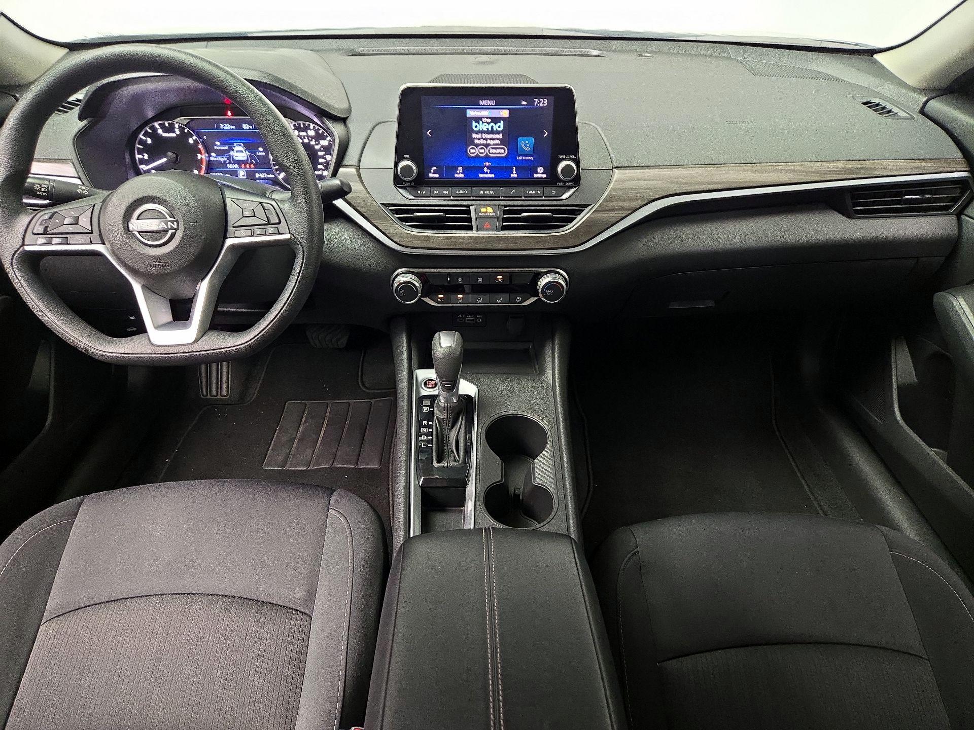 Thumbnail: 2025 Nissan Altima - 9