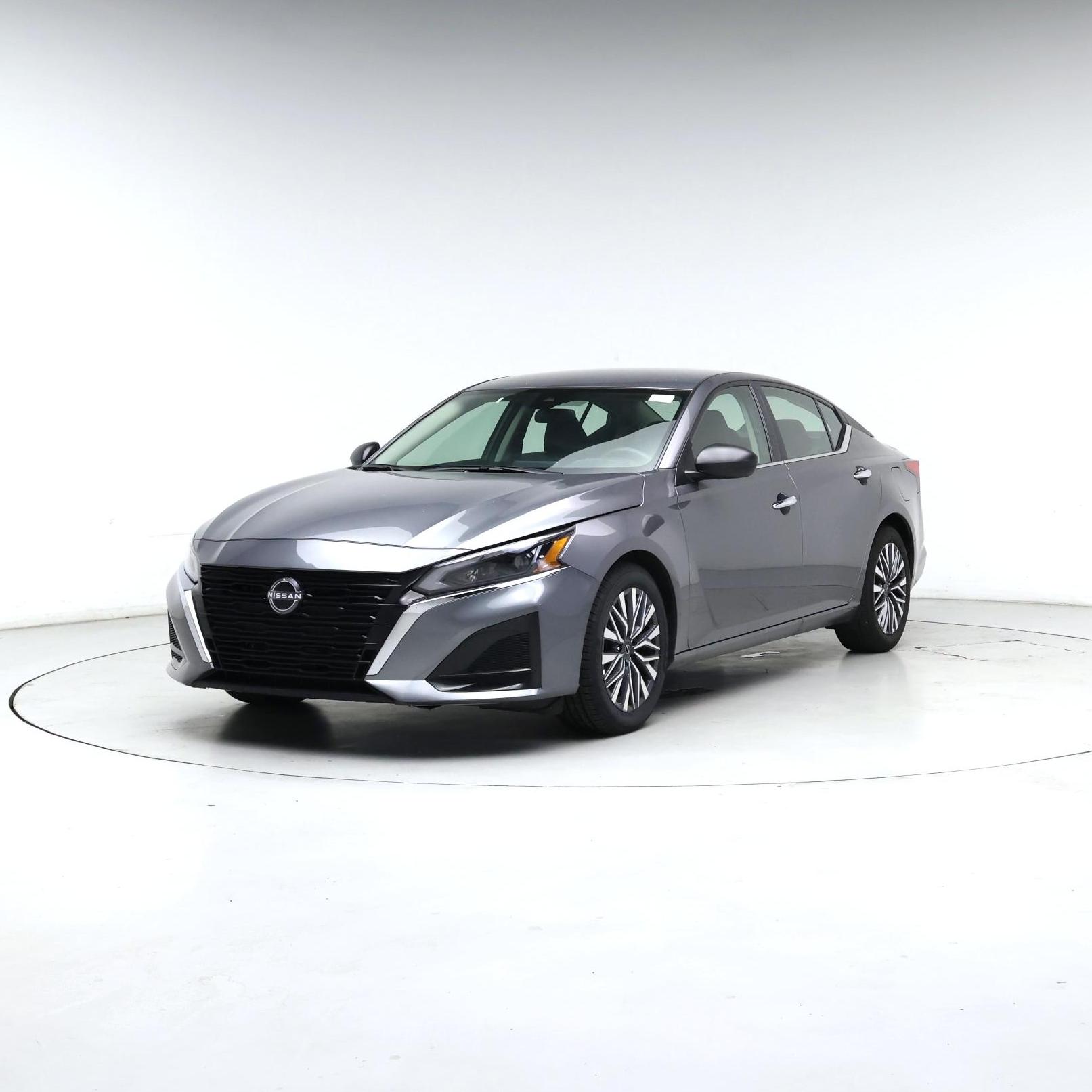 Thumbnail: 2025 Nissan Altima - 4