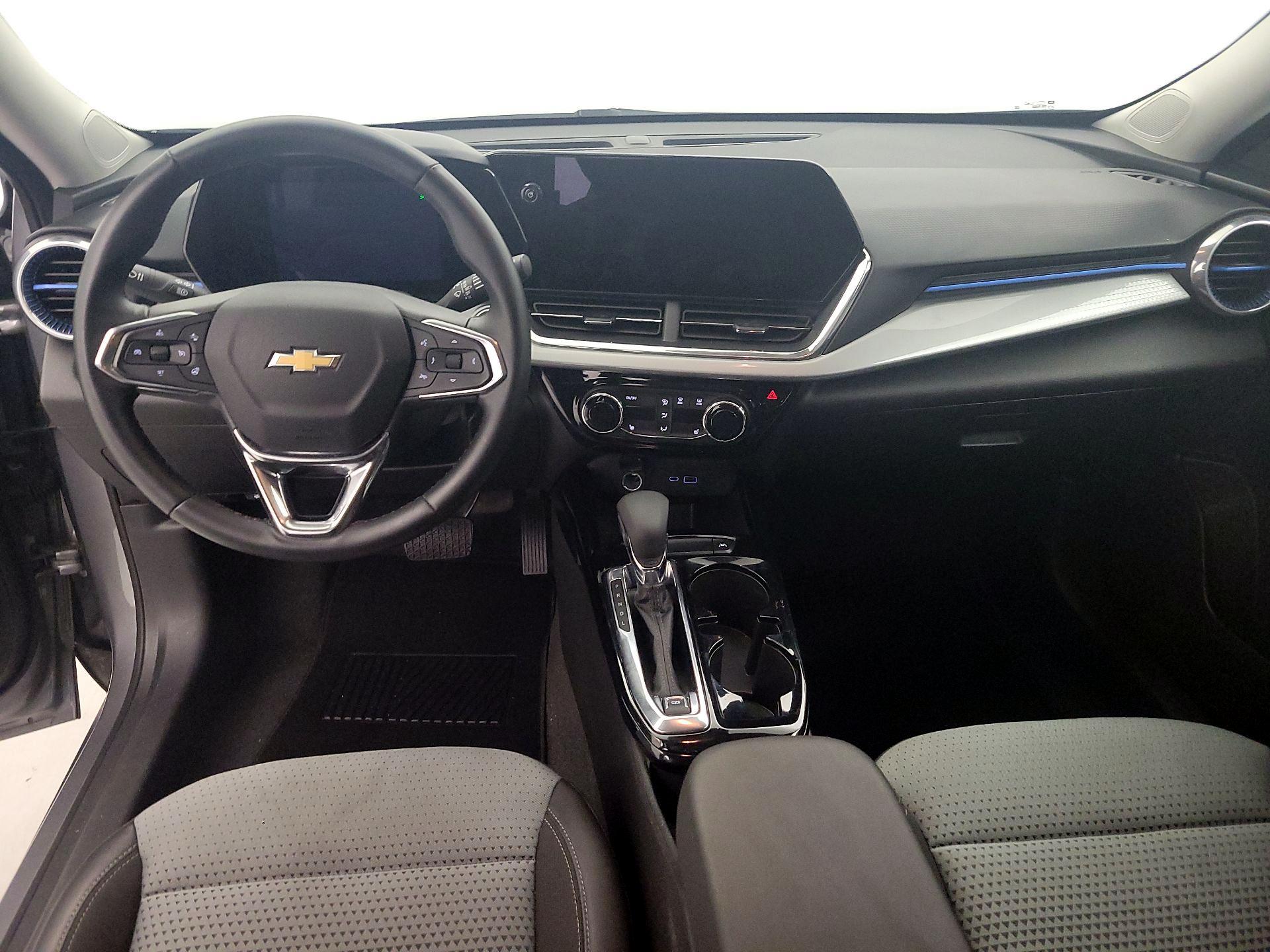Thumbnail: 2025 Chevrolet Trax - 9