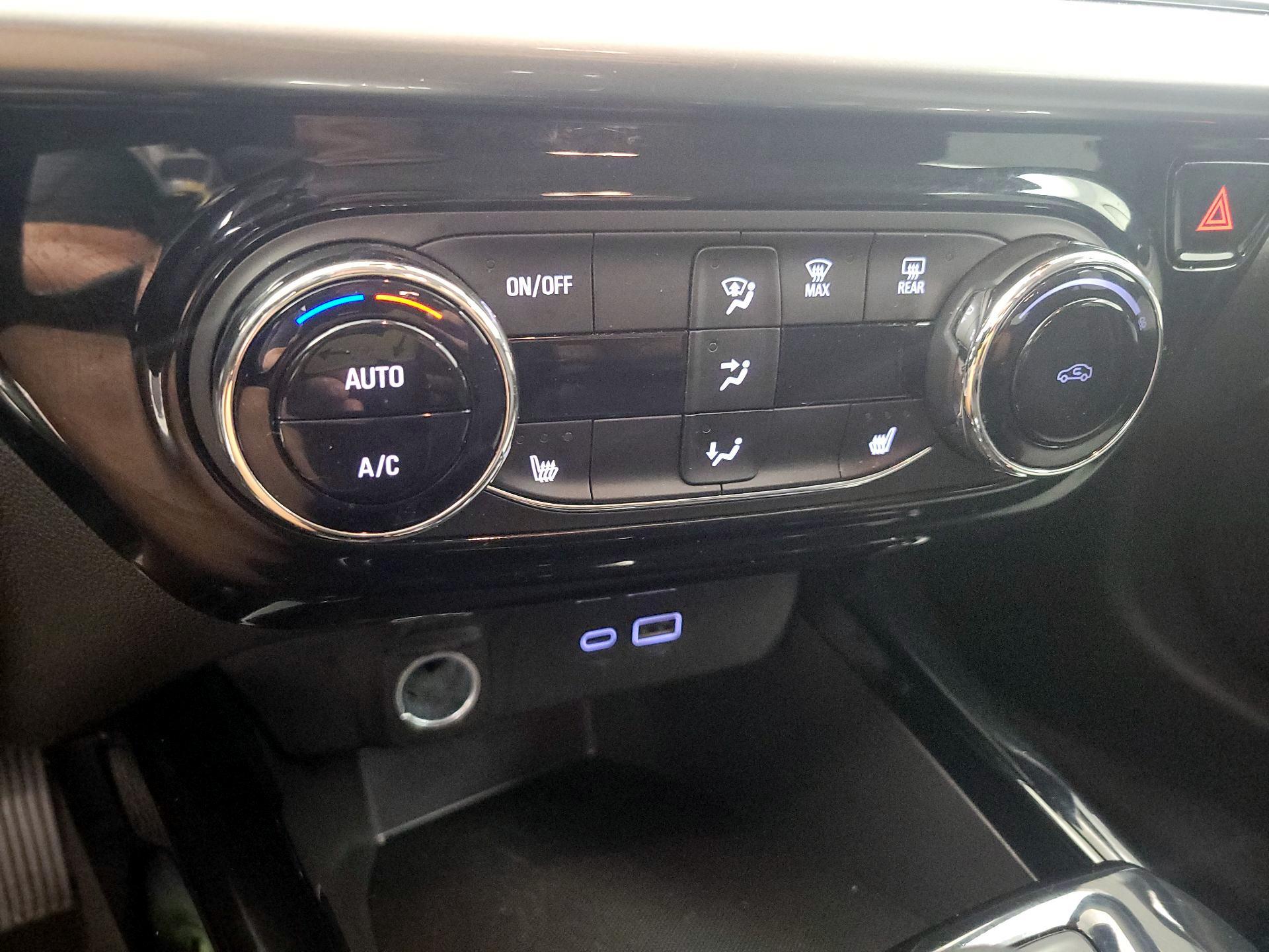 Thumbnail: 2025 Chevrolet Trax - 16